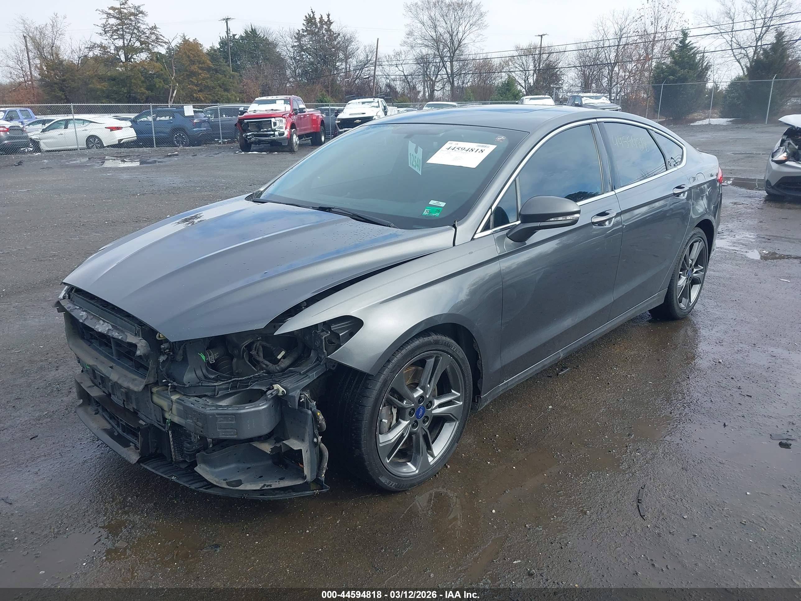 FORD FUSION image 2