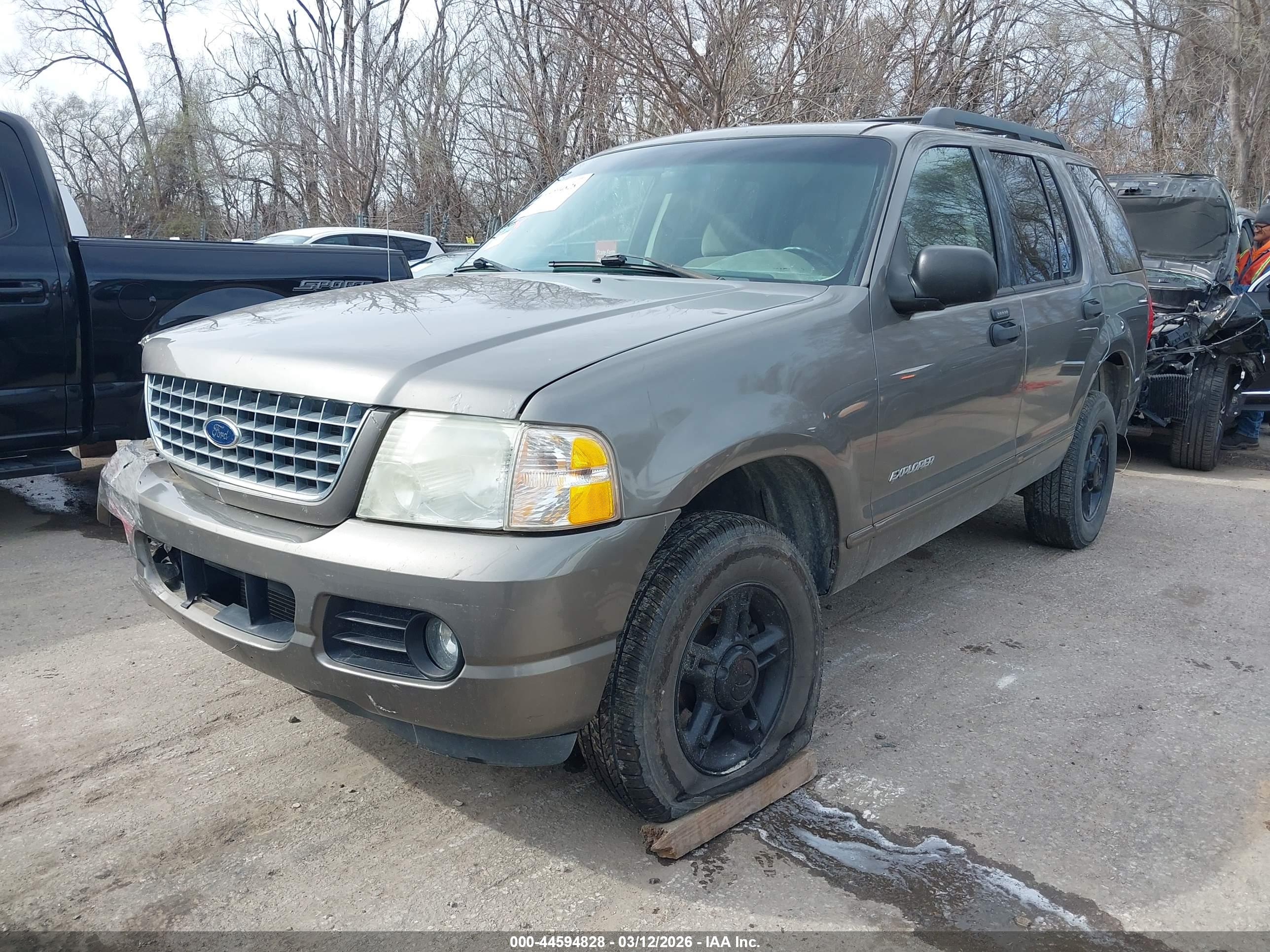 FORD EXPLORER image 2