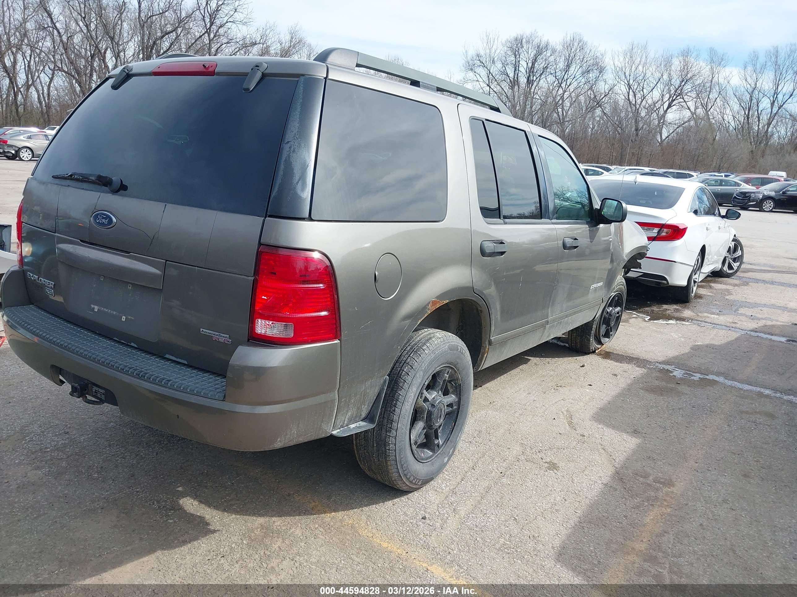 FORD EXPLORER image 4