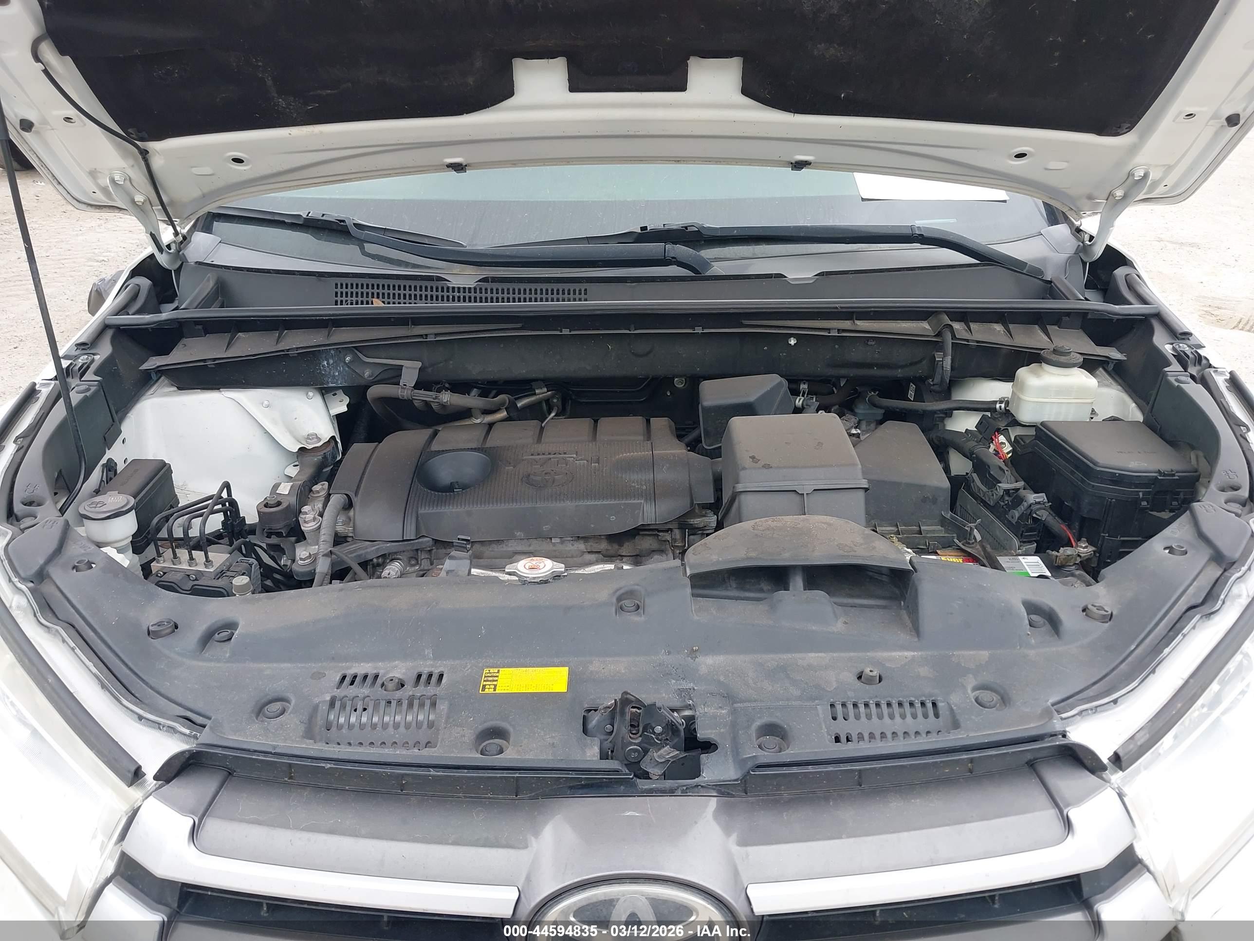 TOYOTA HIGHLANDER image 10