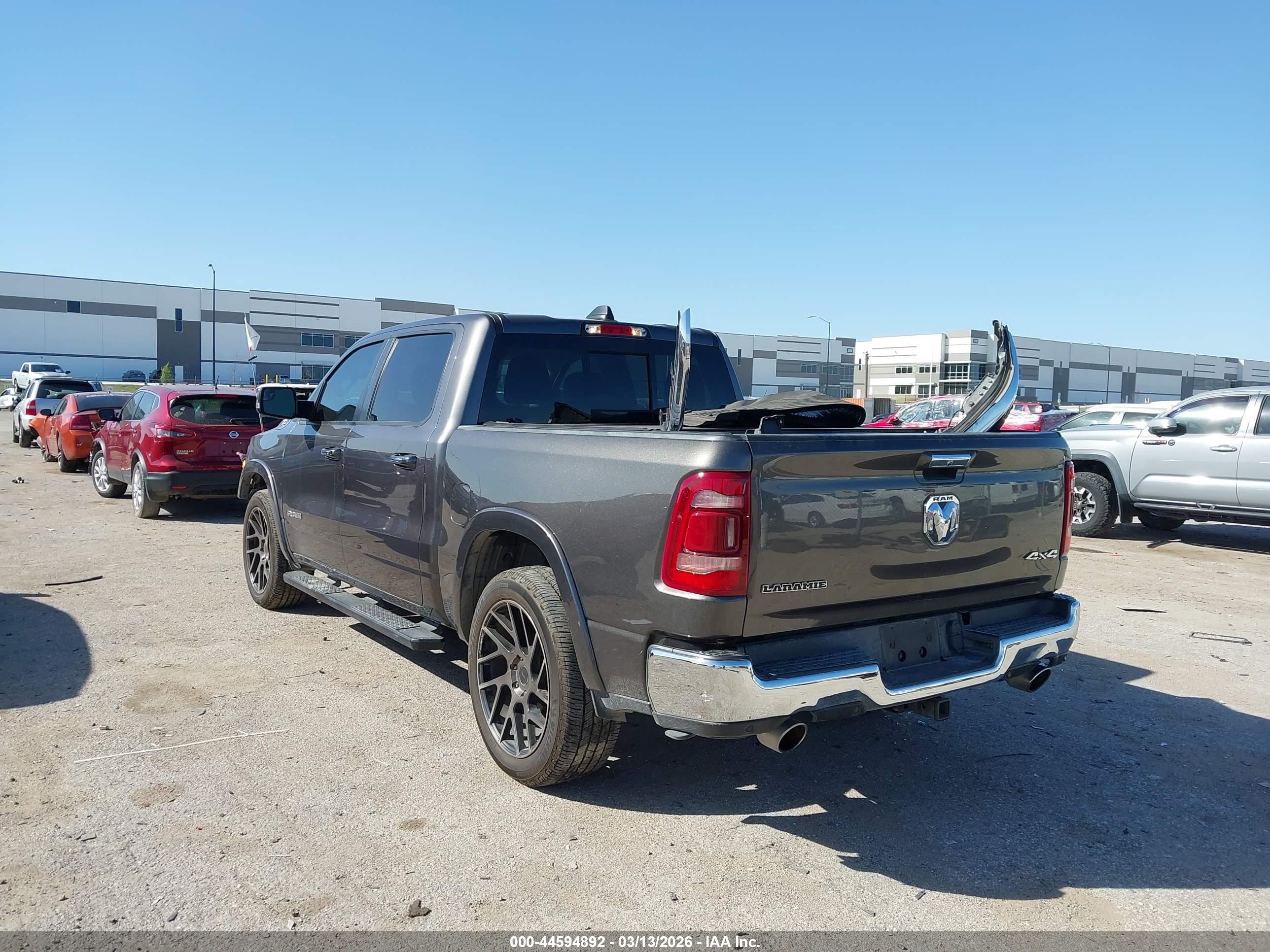RAM 1500 image 3