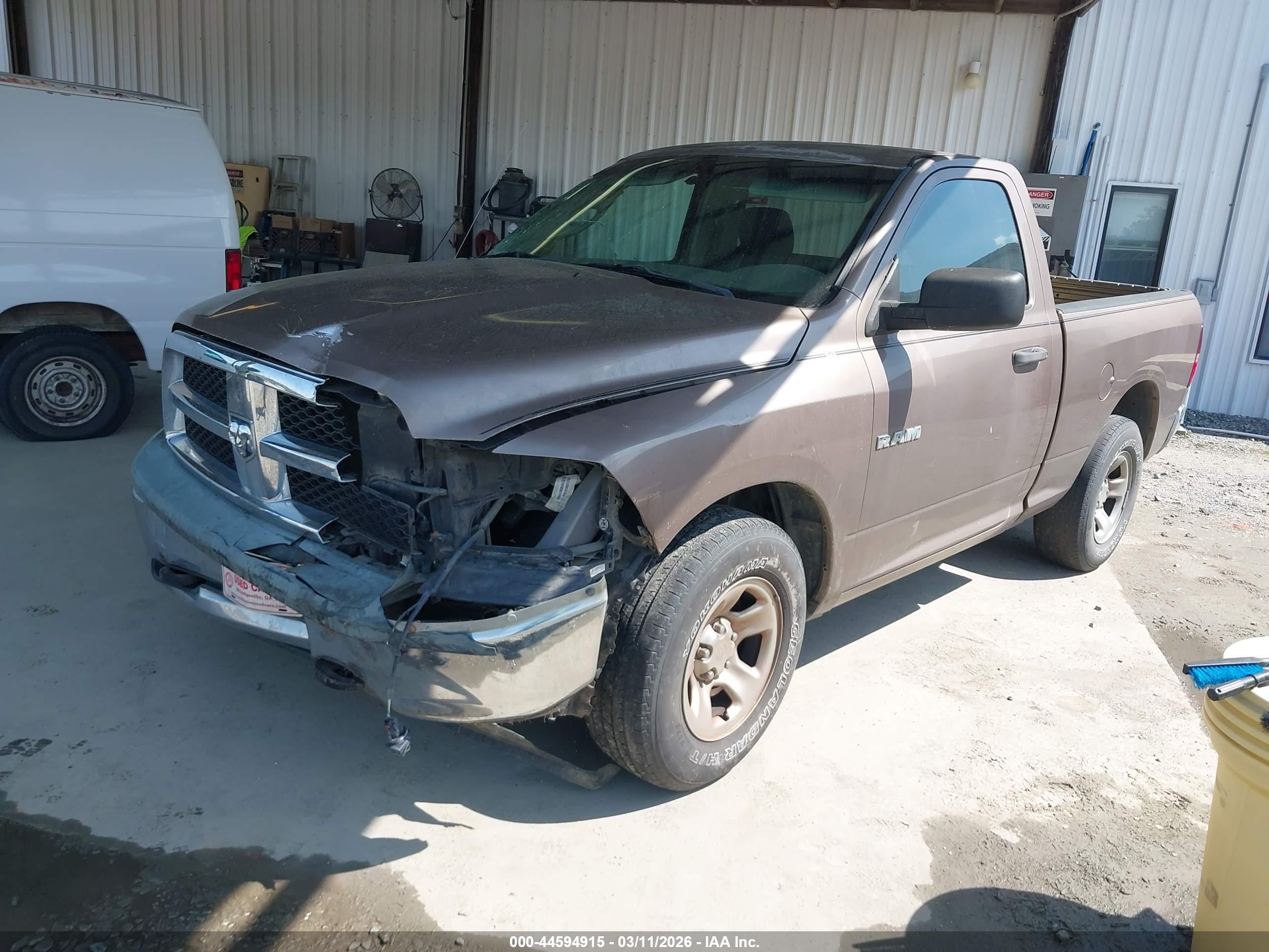 DODGE RAM image 2