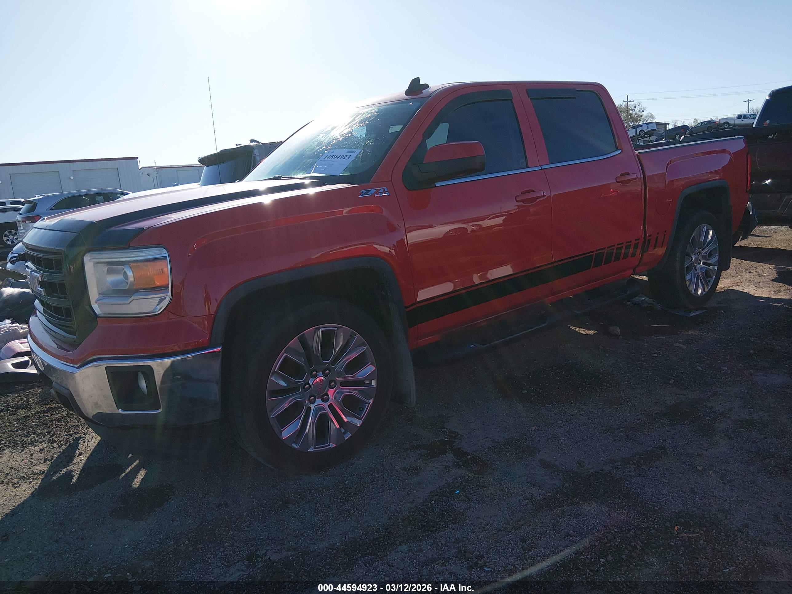 GMC SIERRA image 2