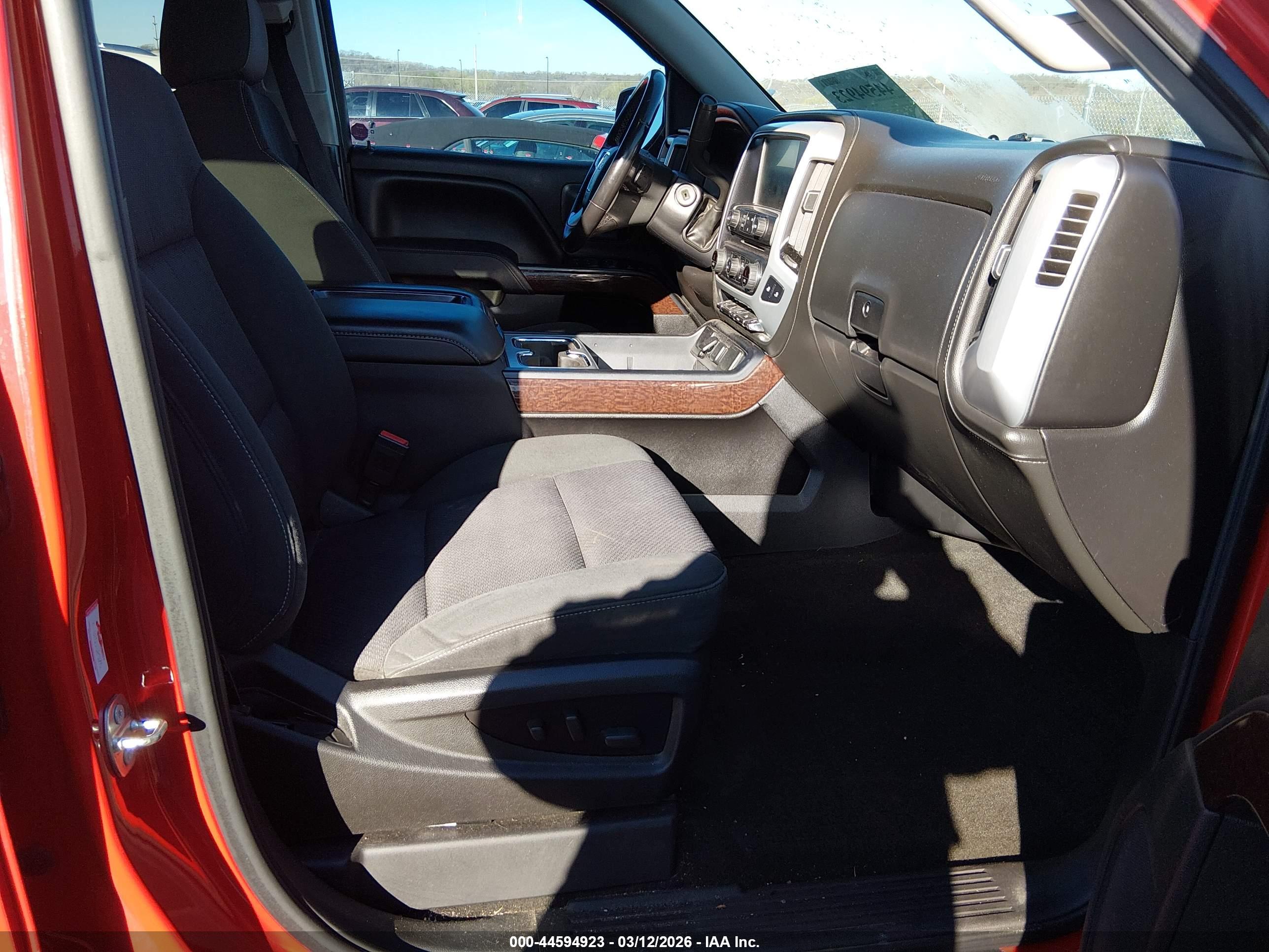 GMC SIERRA image 5