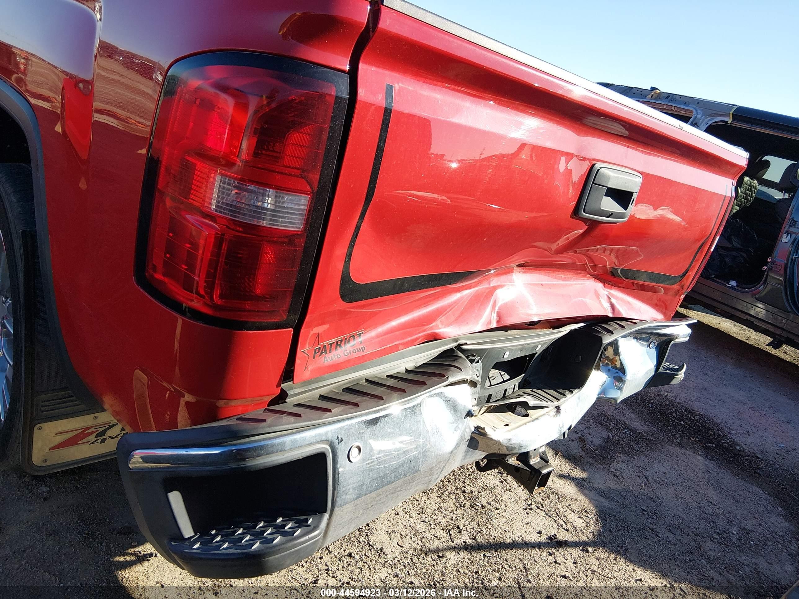 GMC SIERRA image 6