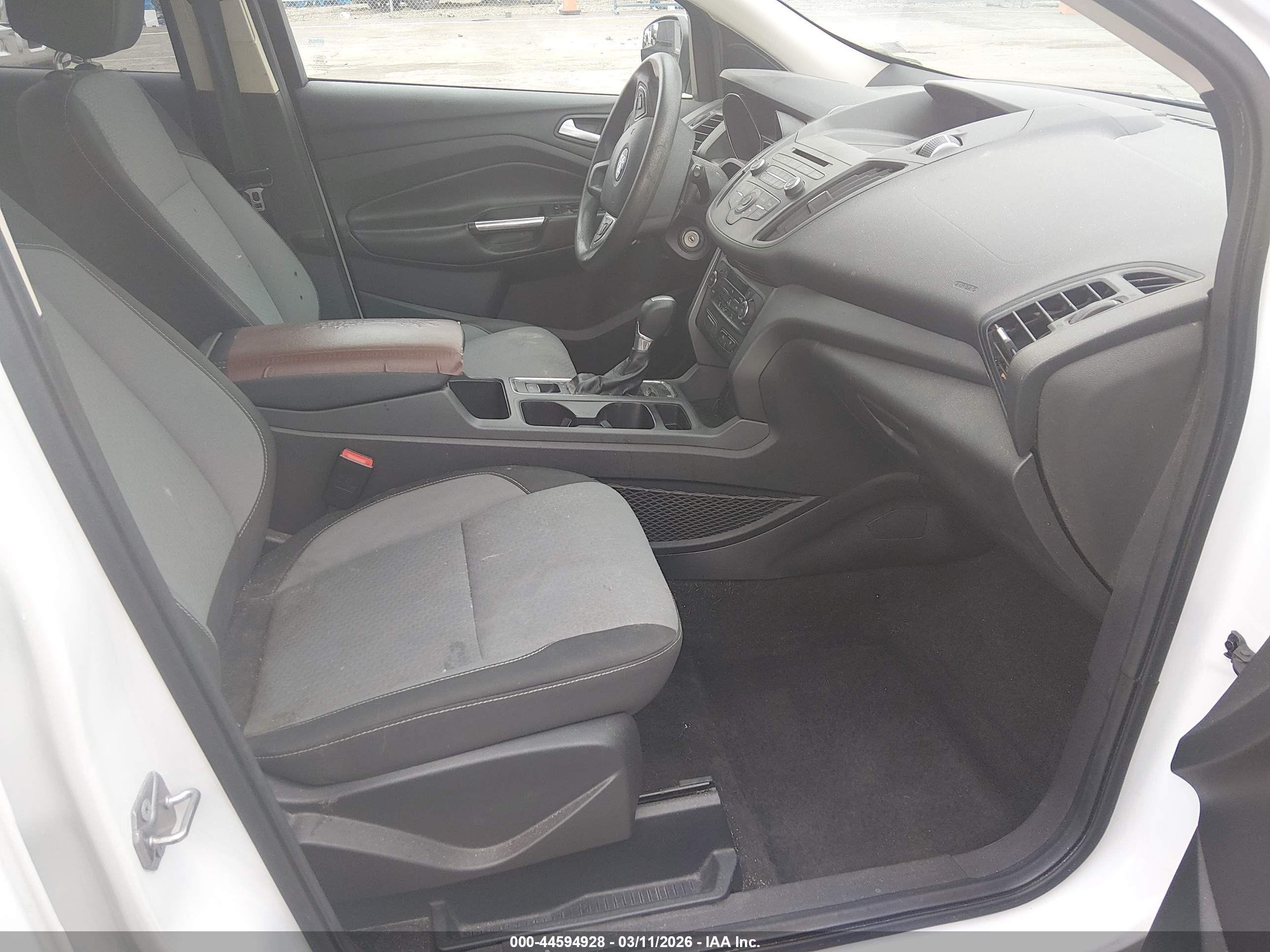 FORD ESCAPE image 5