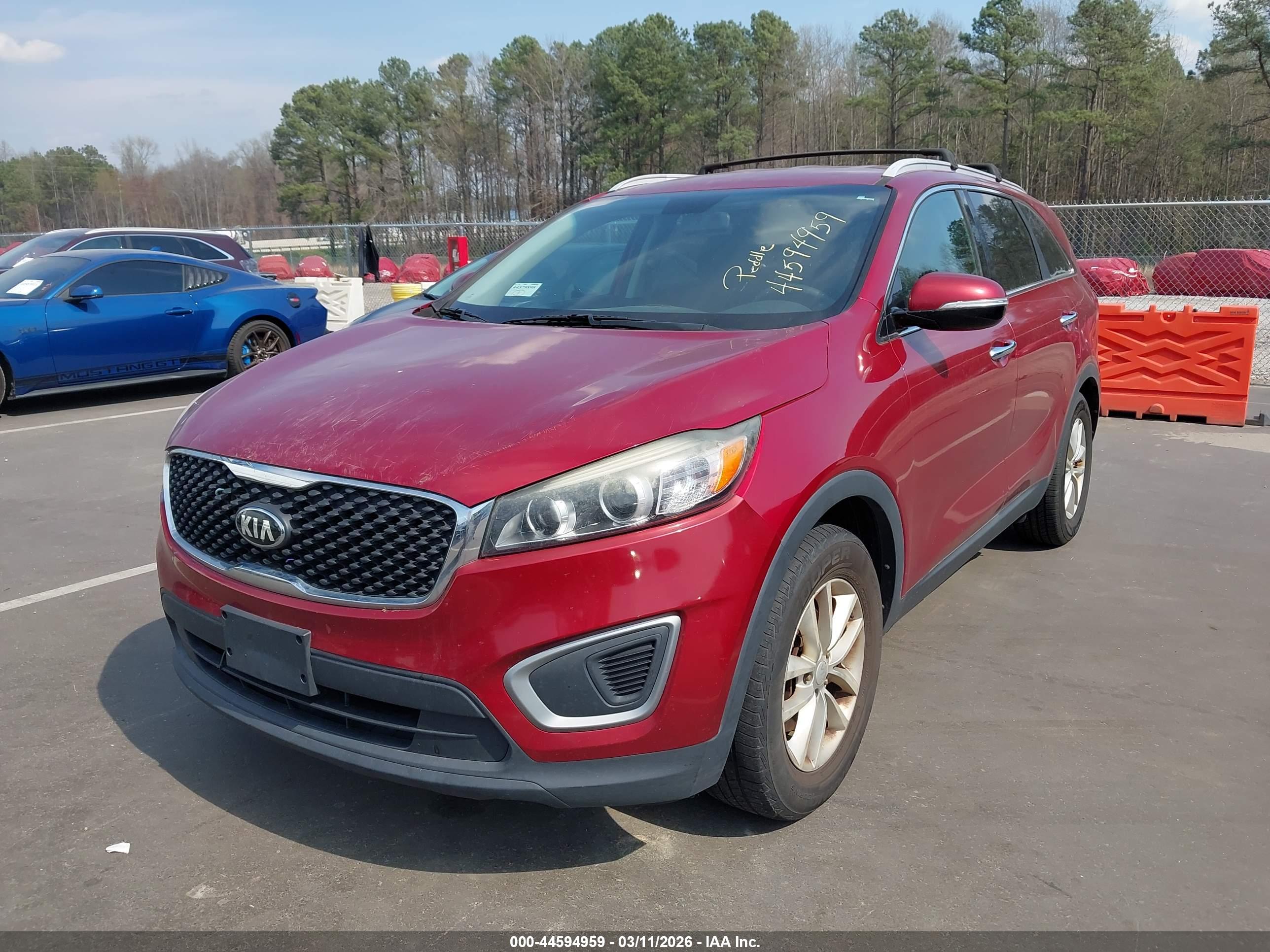 KIA SORENTO image 2