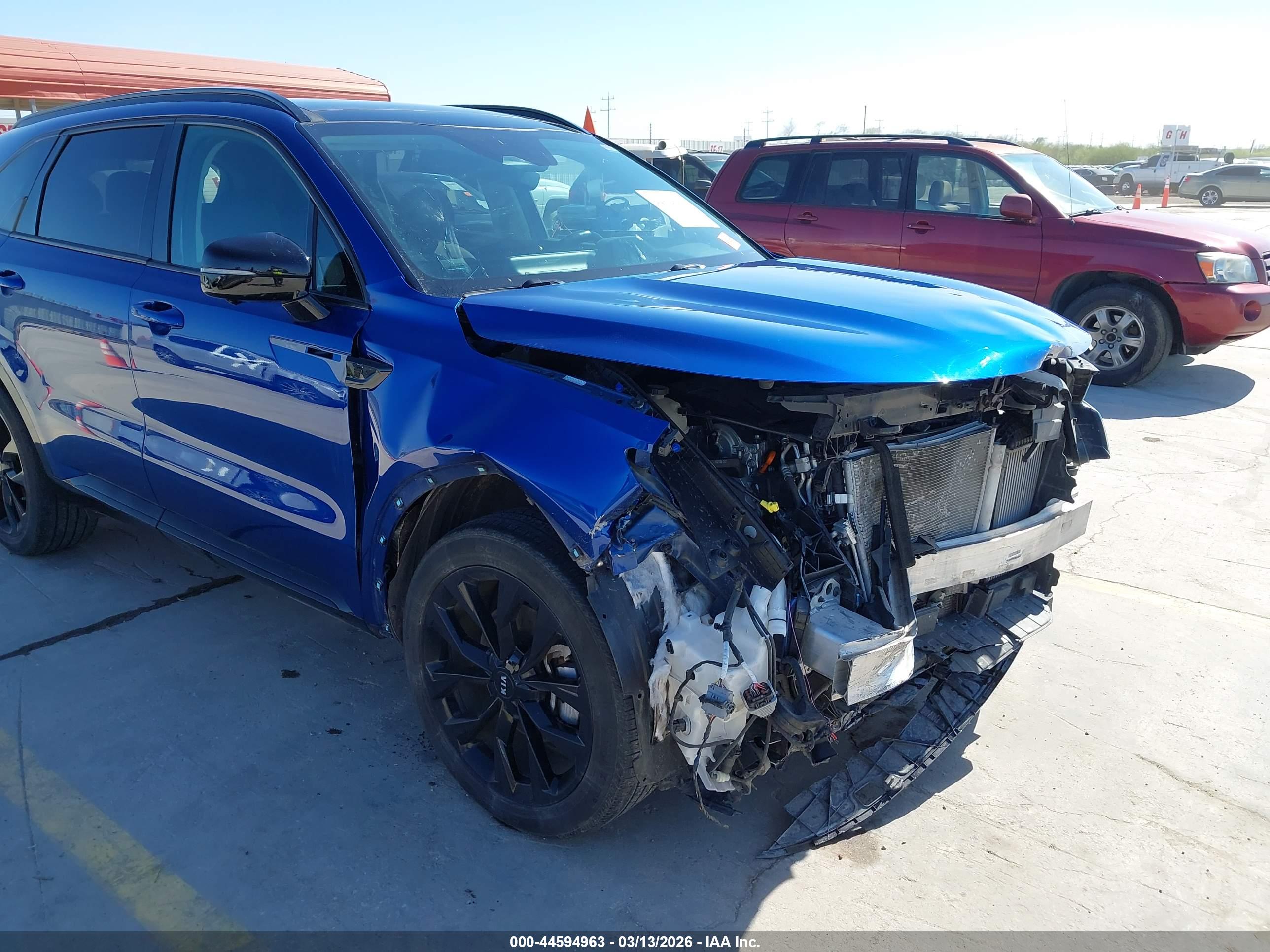 KIA SORENTO image 6