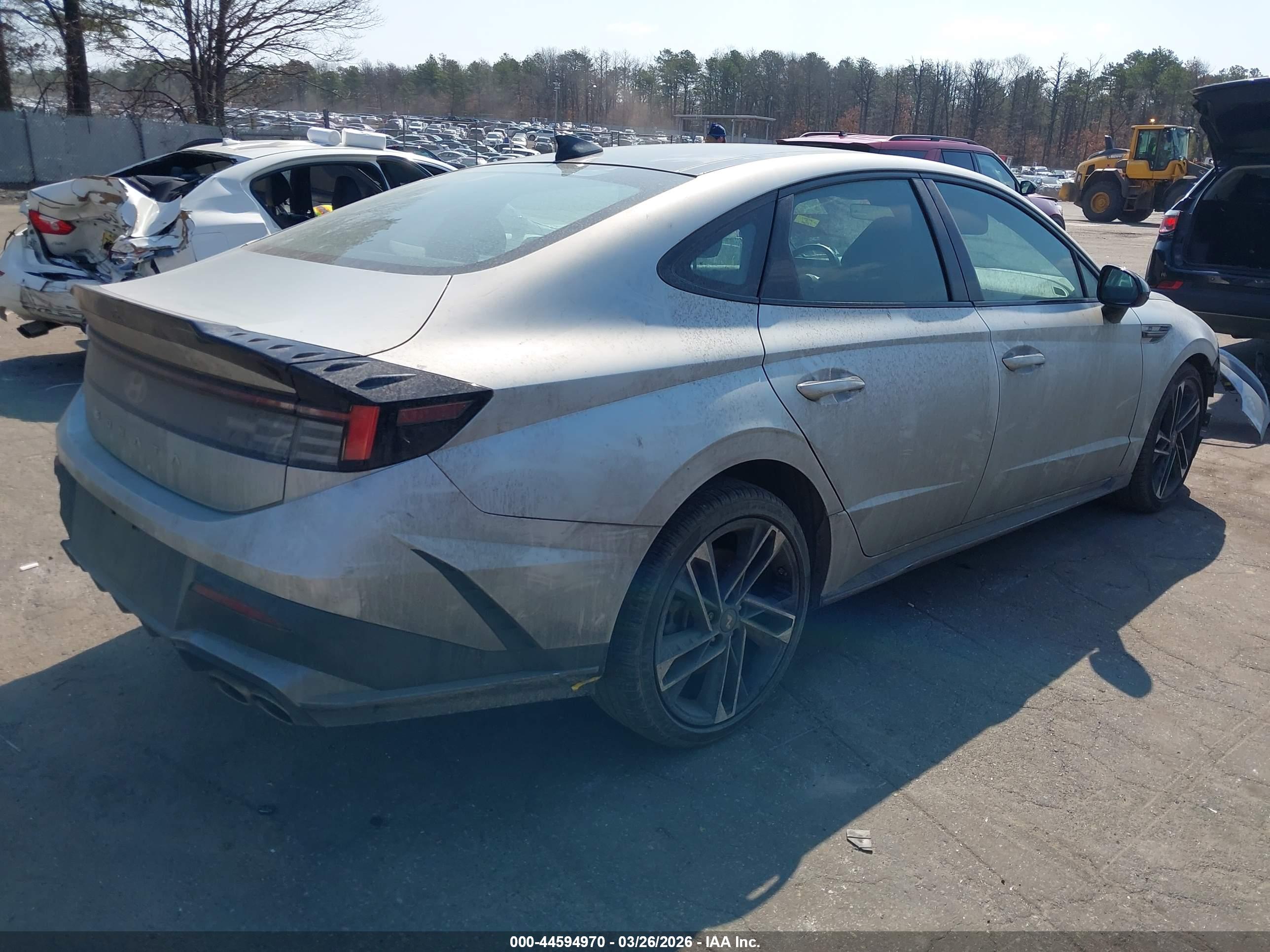 HYUNDAI SONATA image 4
