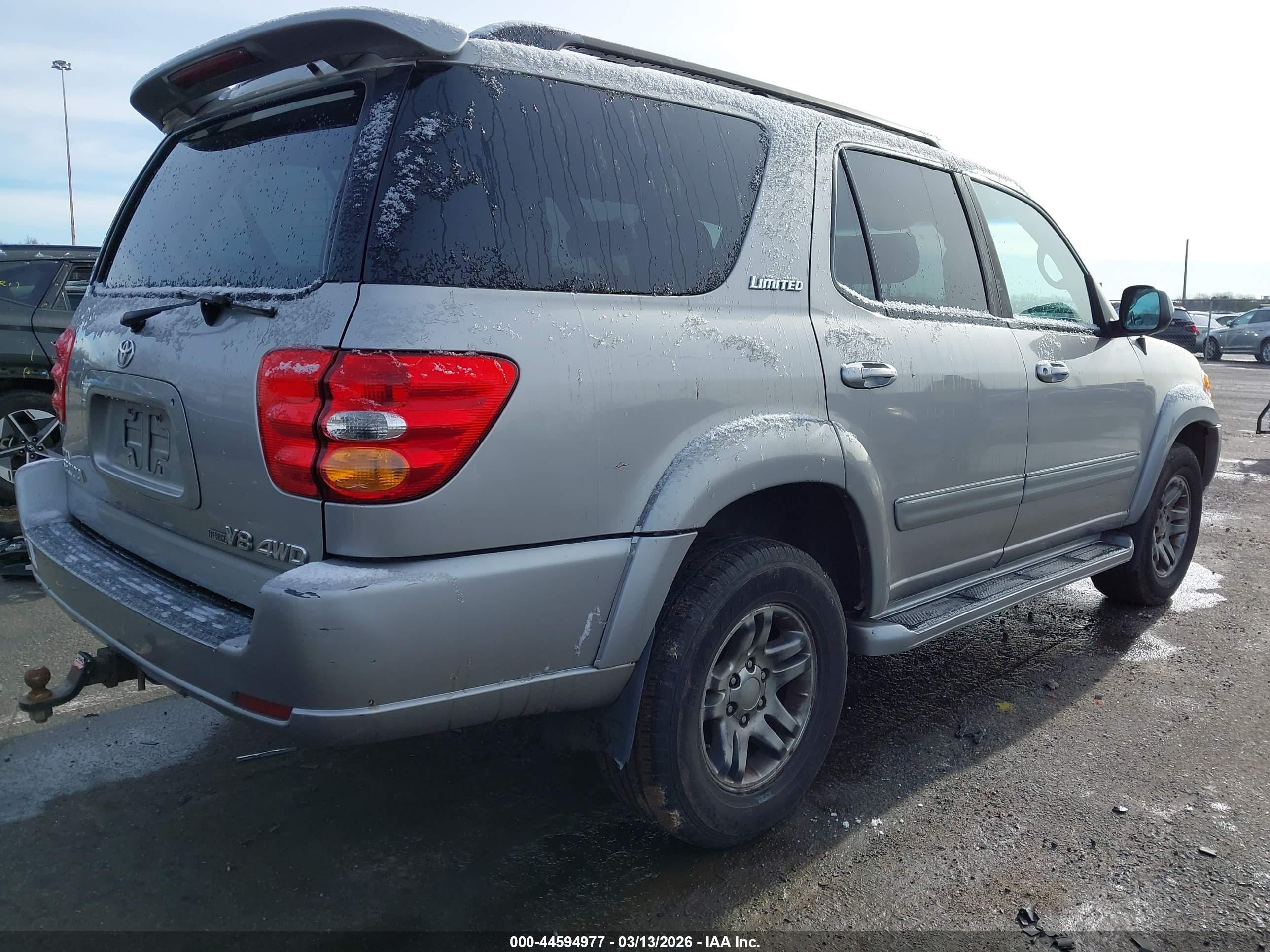 TOYOTA SEQUOIA image 4