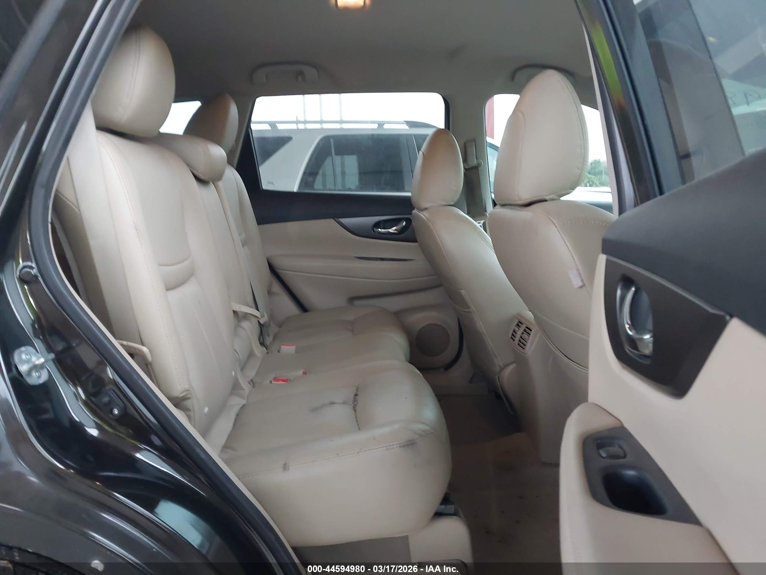NISSAN ROGUE image 8