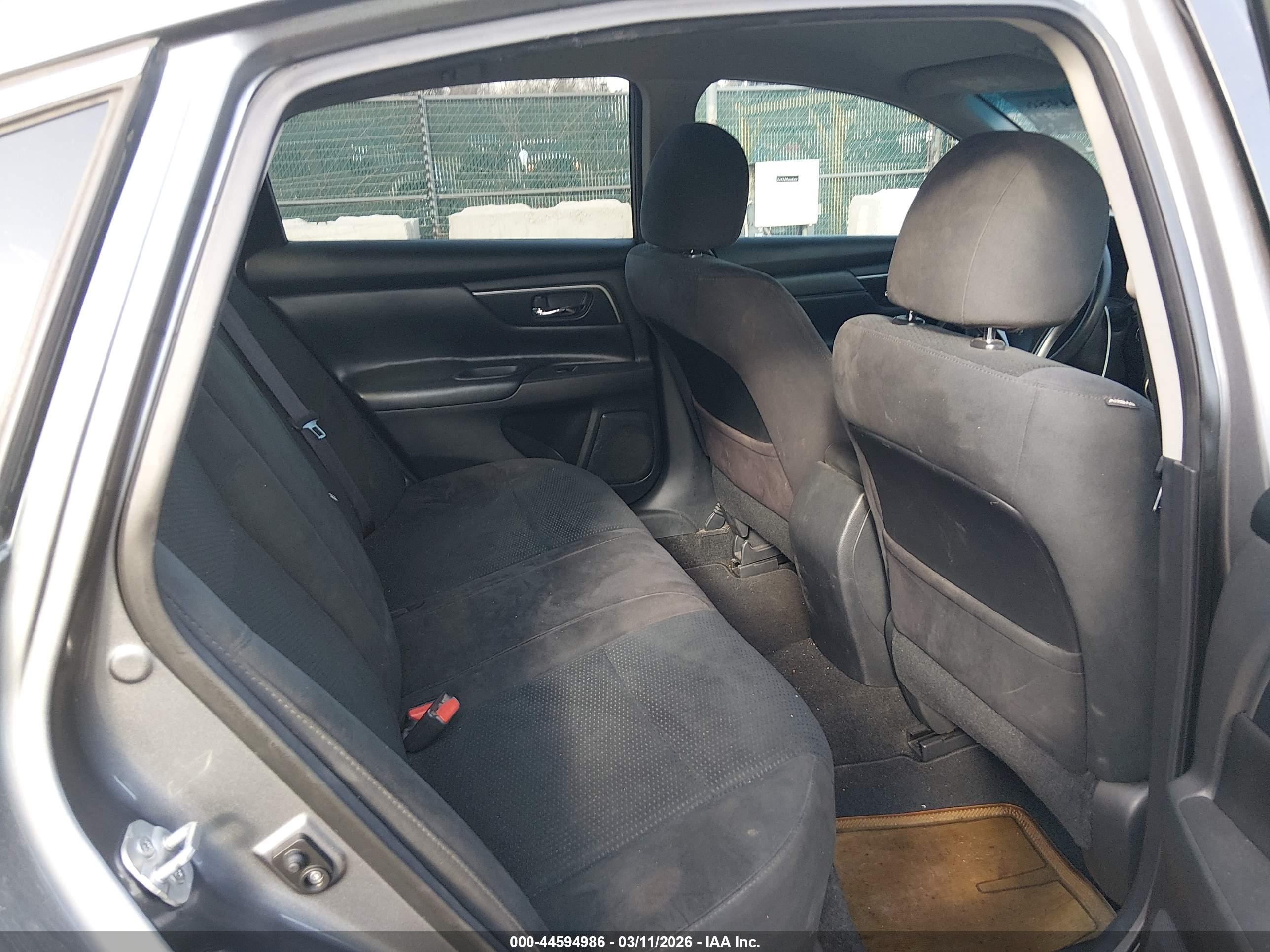 NISSAN ALTIMA image 8