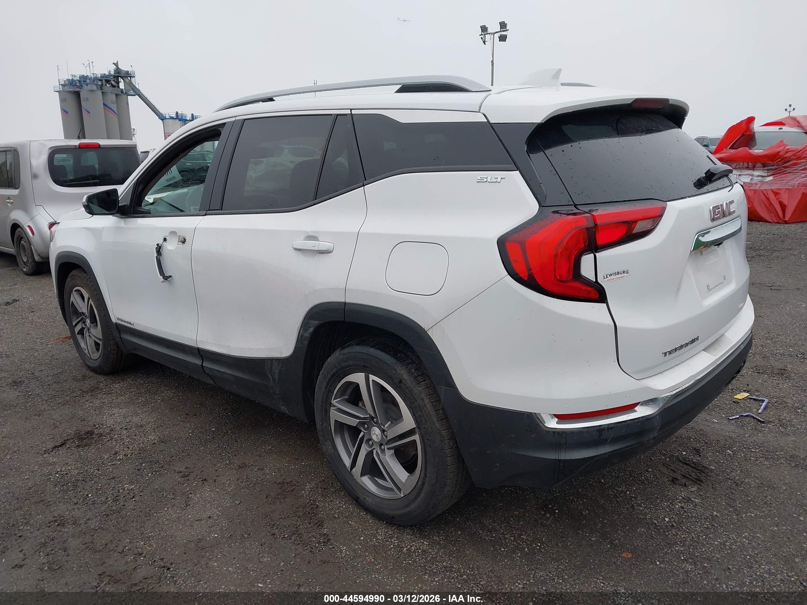 GMC TERRAIN image 3