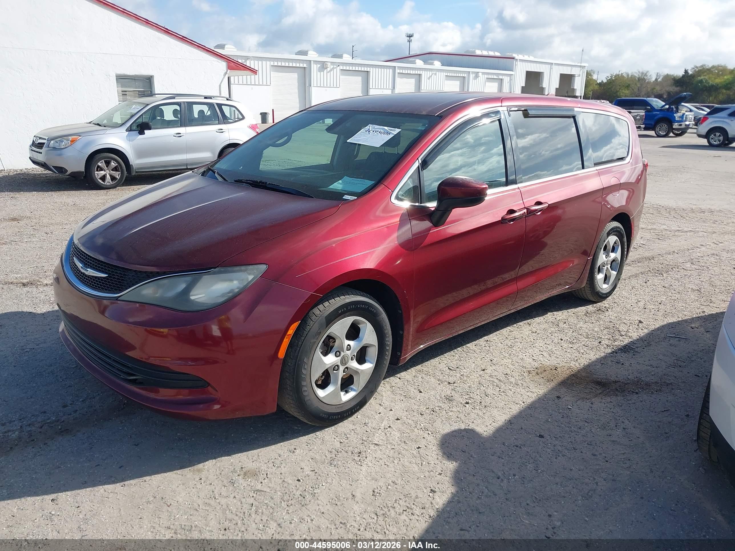 CHRYSLER PACIFICA image 2