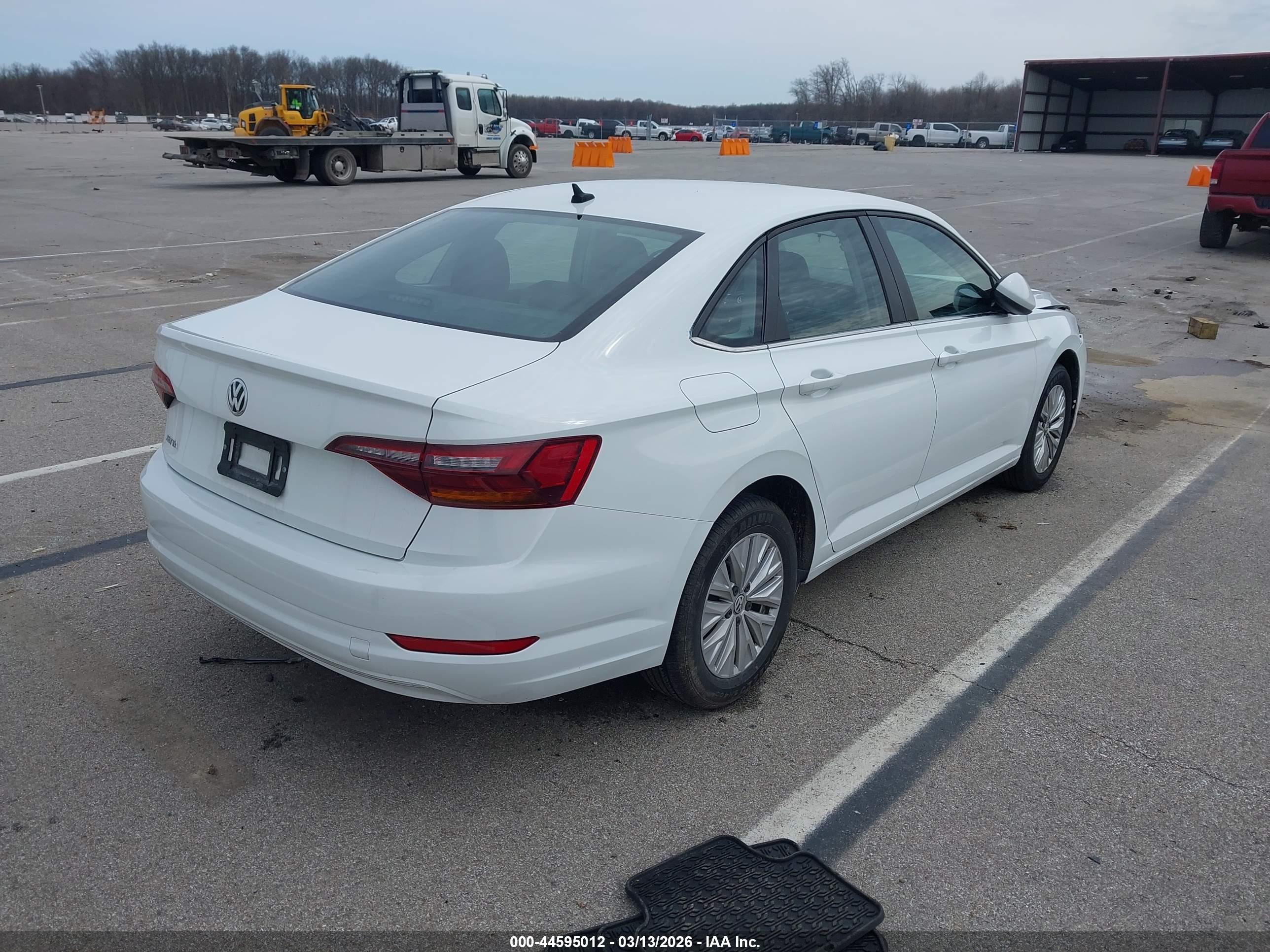 VOLKSWAGEN JETTA image 4