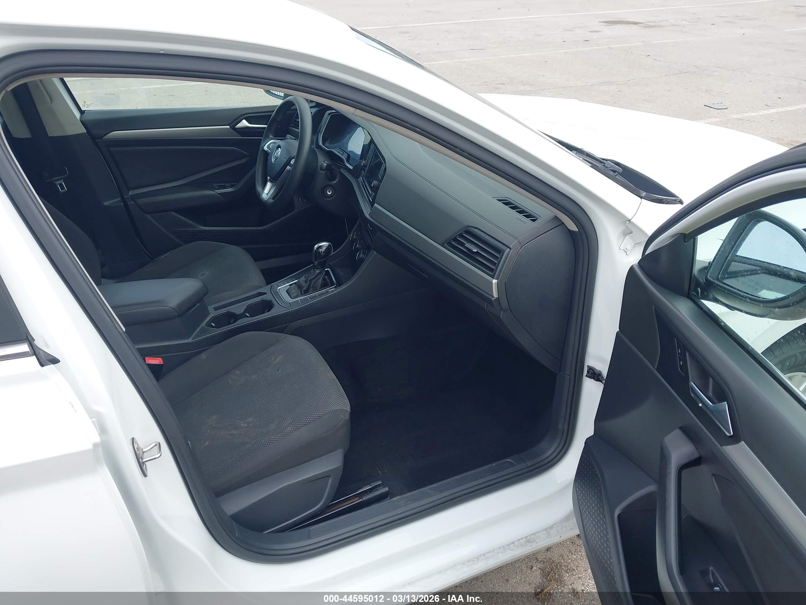 VOLKSWAGEN JETTA image 5