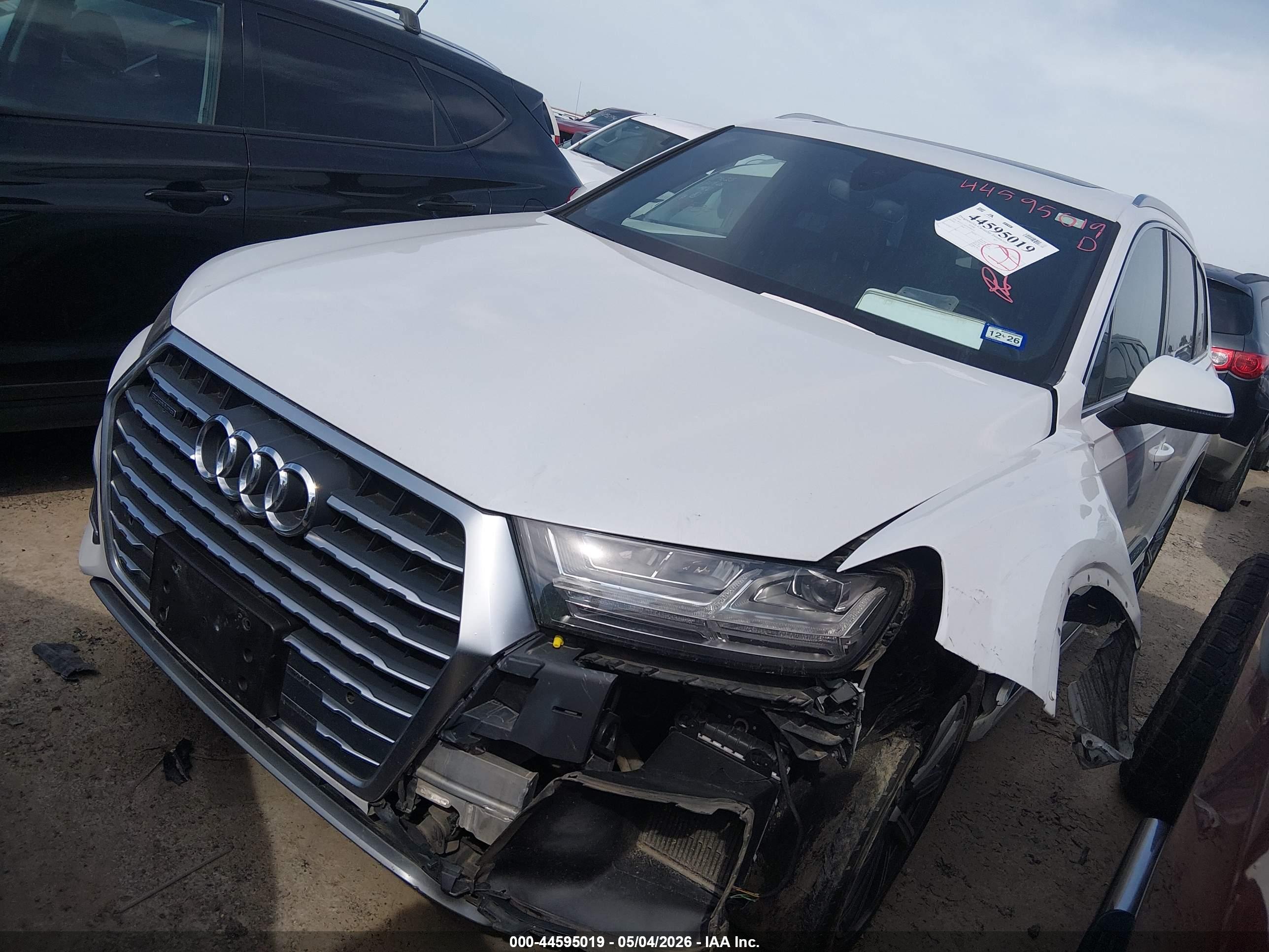 AUDI Q7 image 2