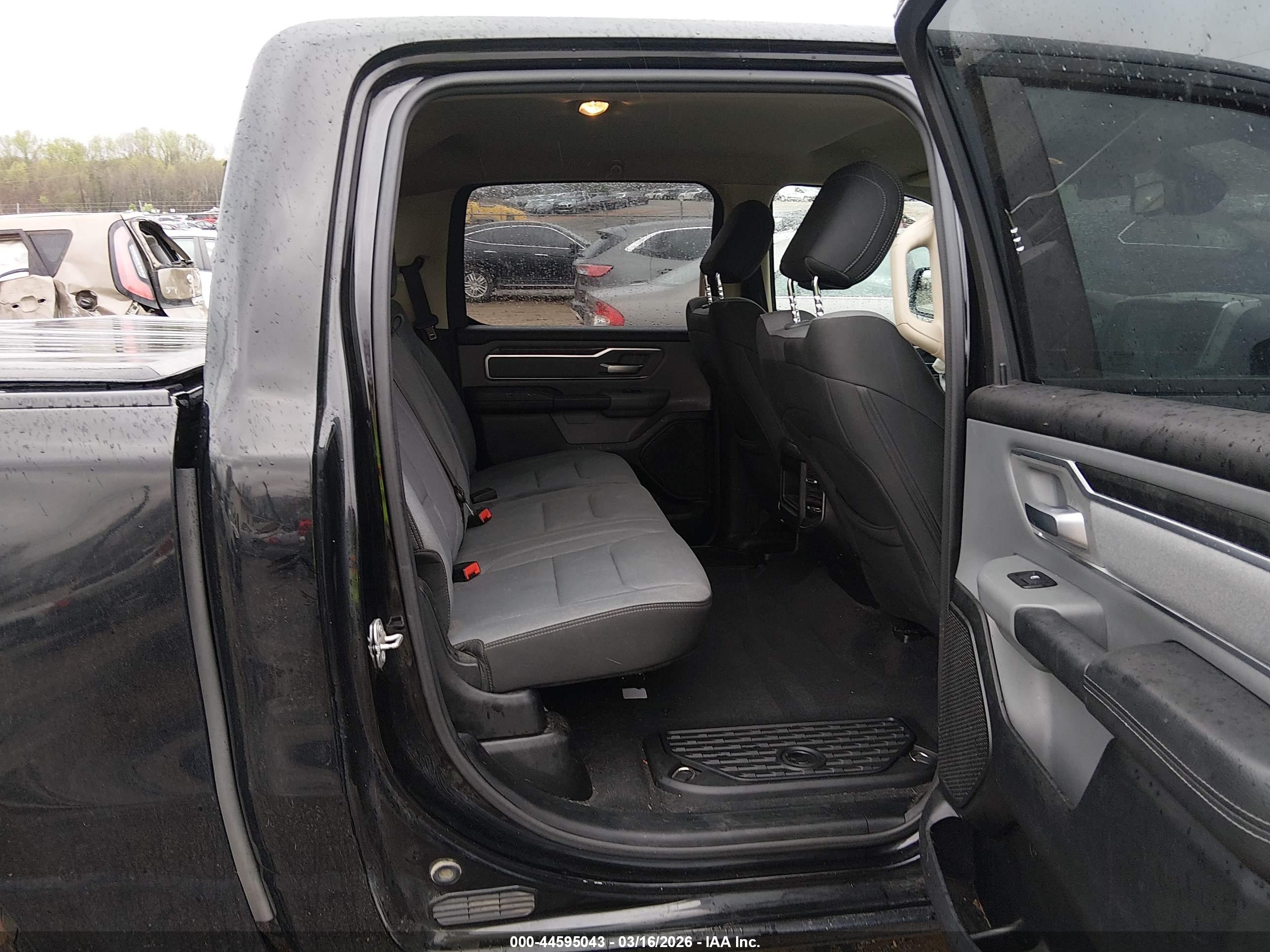 RAM 1500 image 8