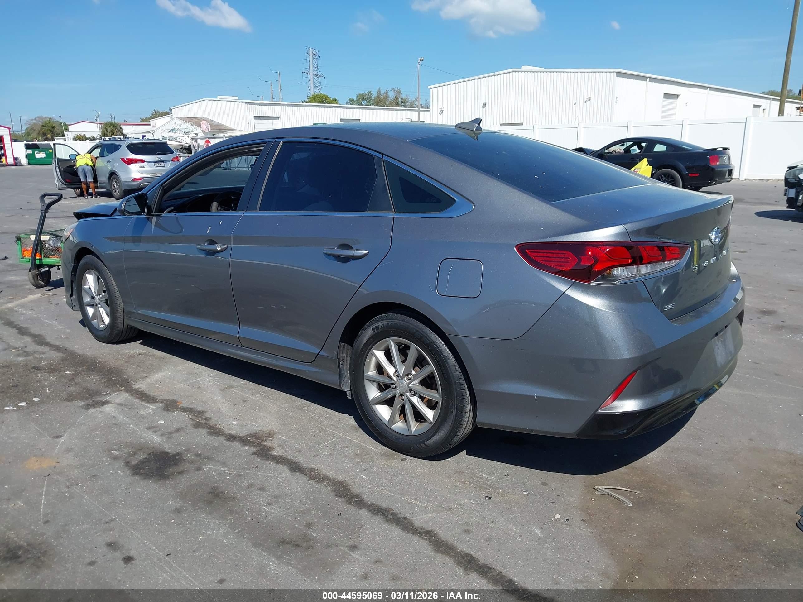 HYUNDAI SONATA image 3
