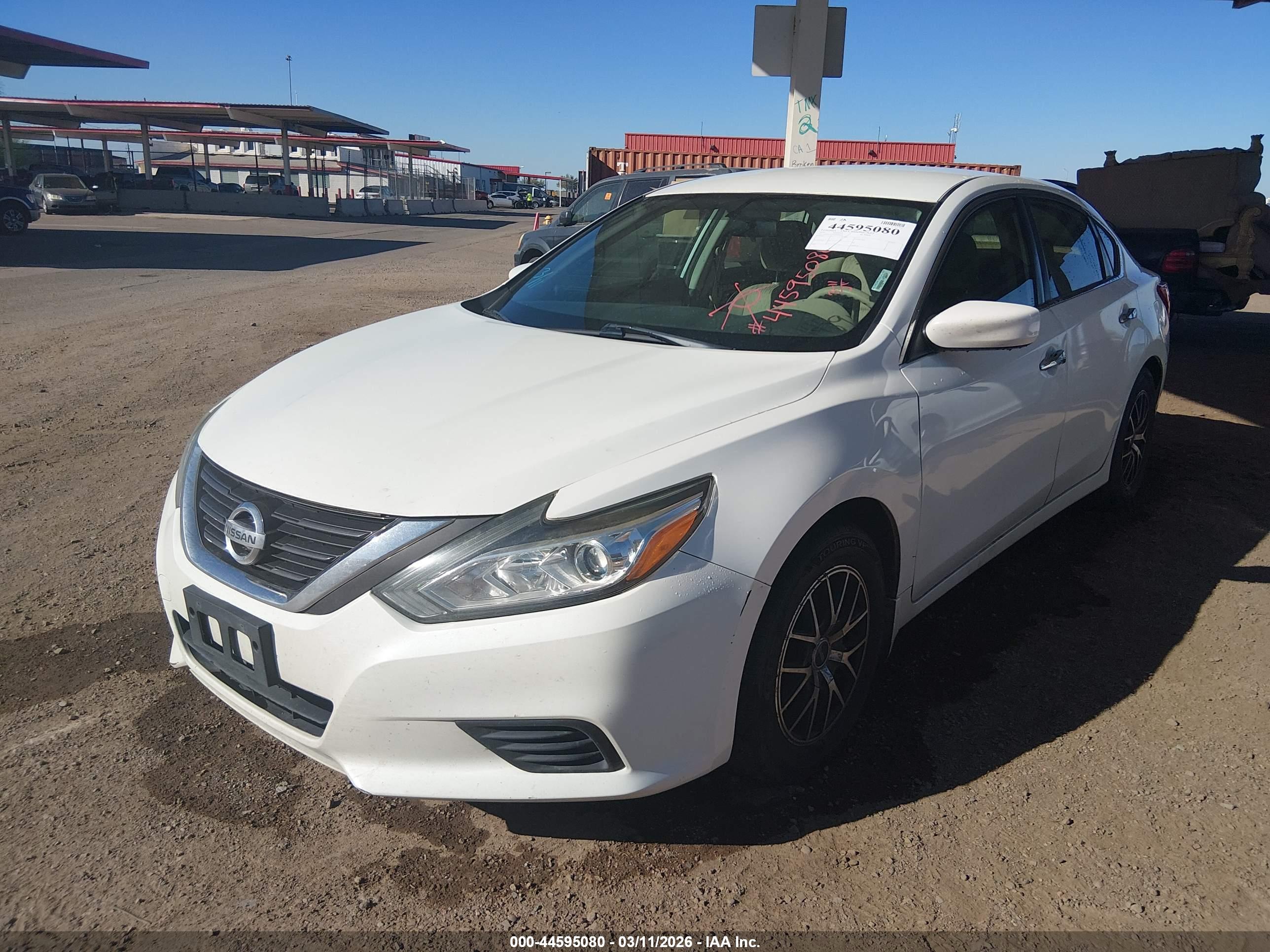 NISSAN ALTIMA image 2