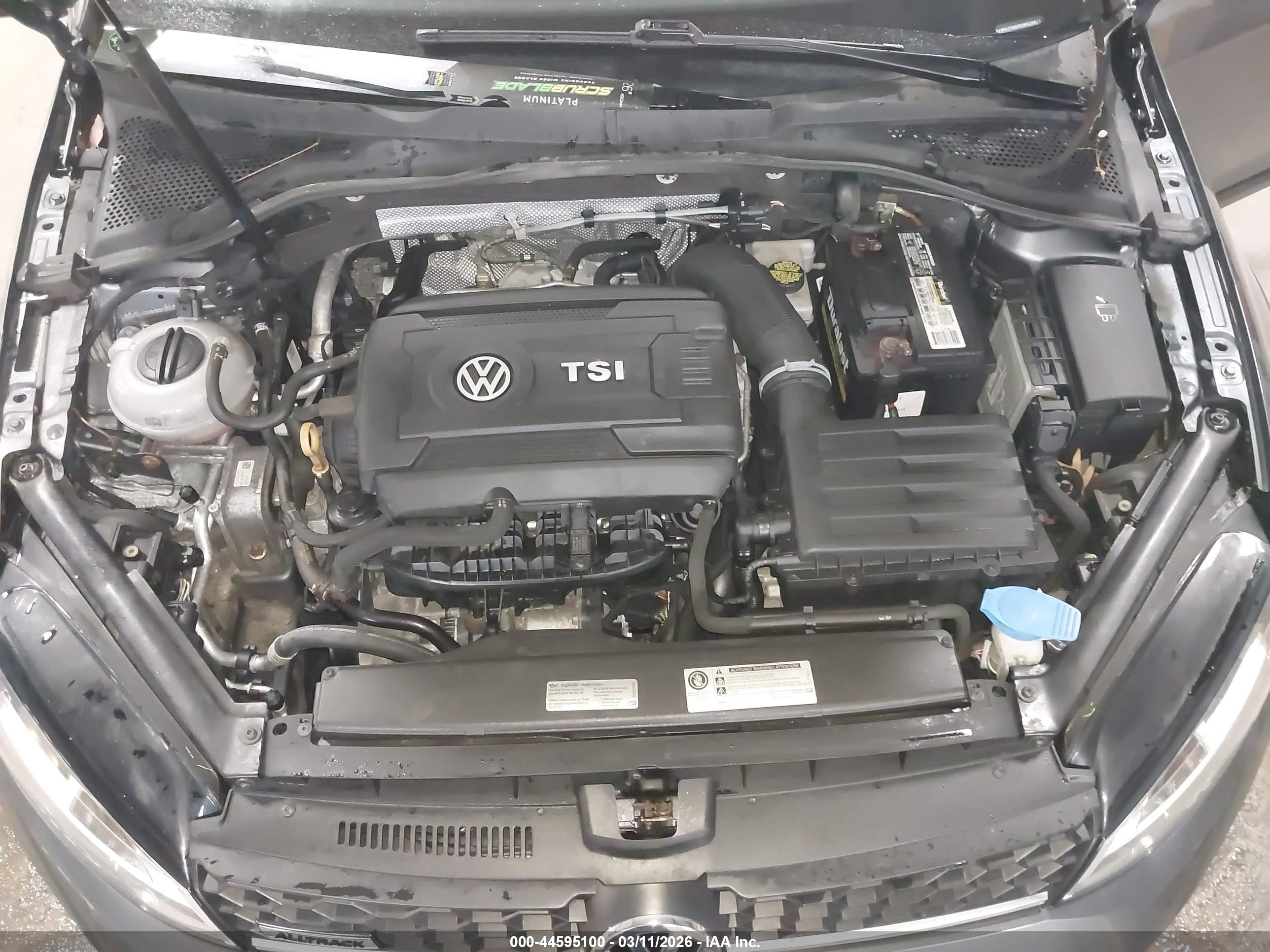 VOLKSWAGEN GOLF image 10