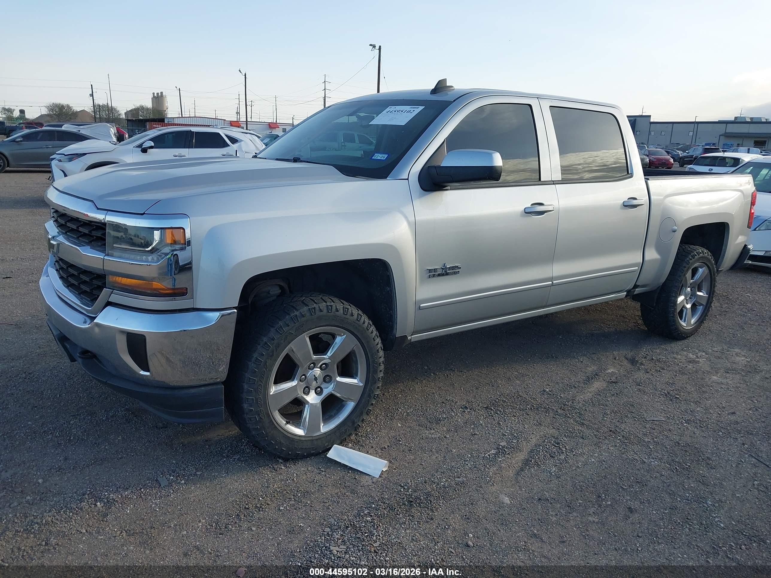 CHEVROLET SILVERADO image 2