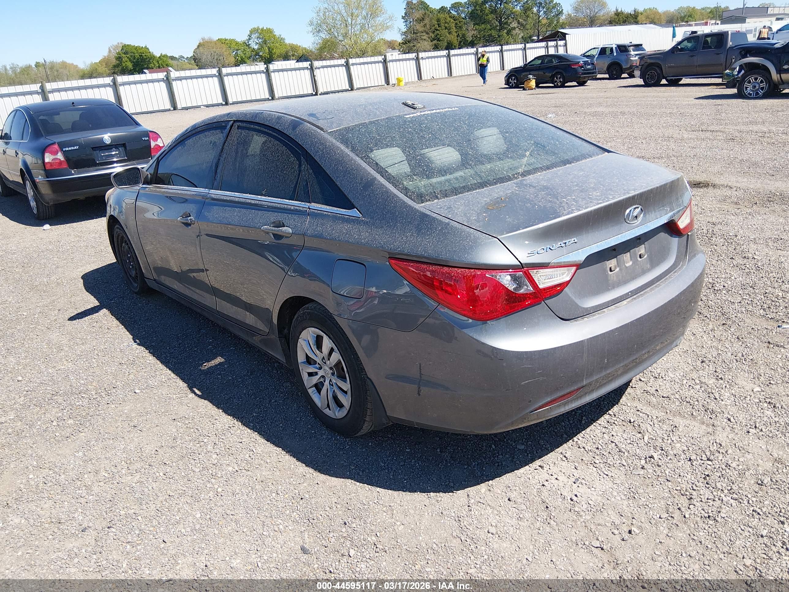 HYUNDAI SONATA image 3