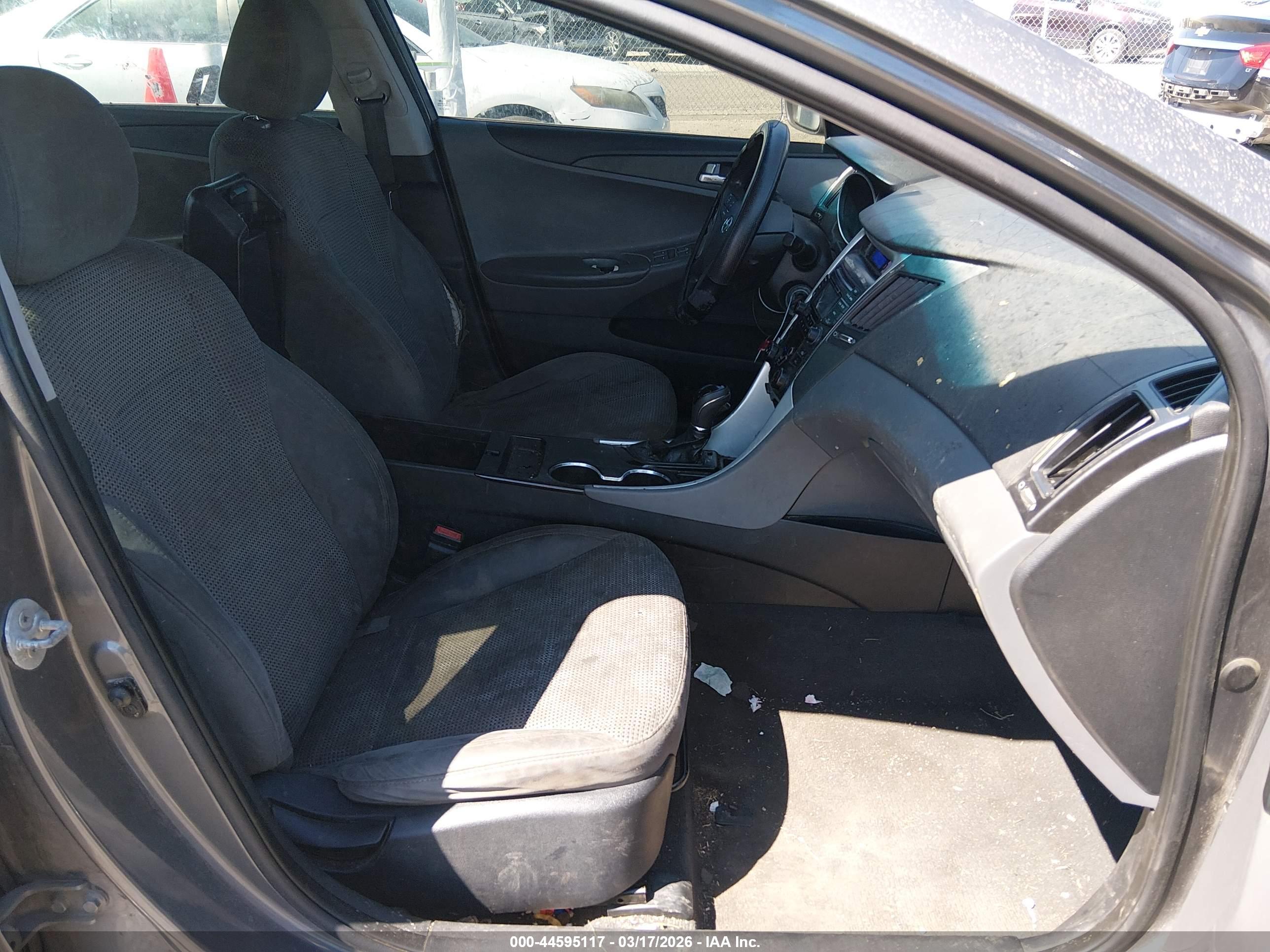 HYUNDAI SONATA image 5