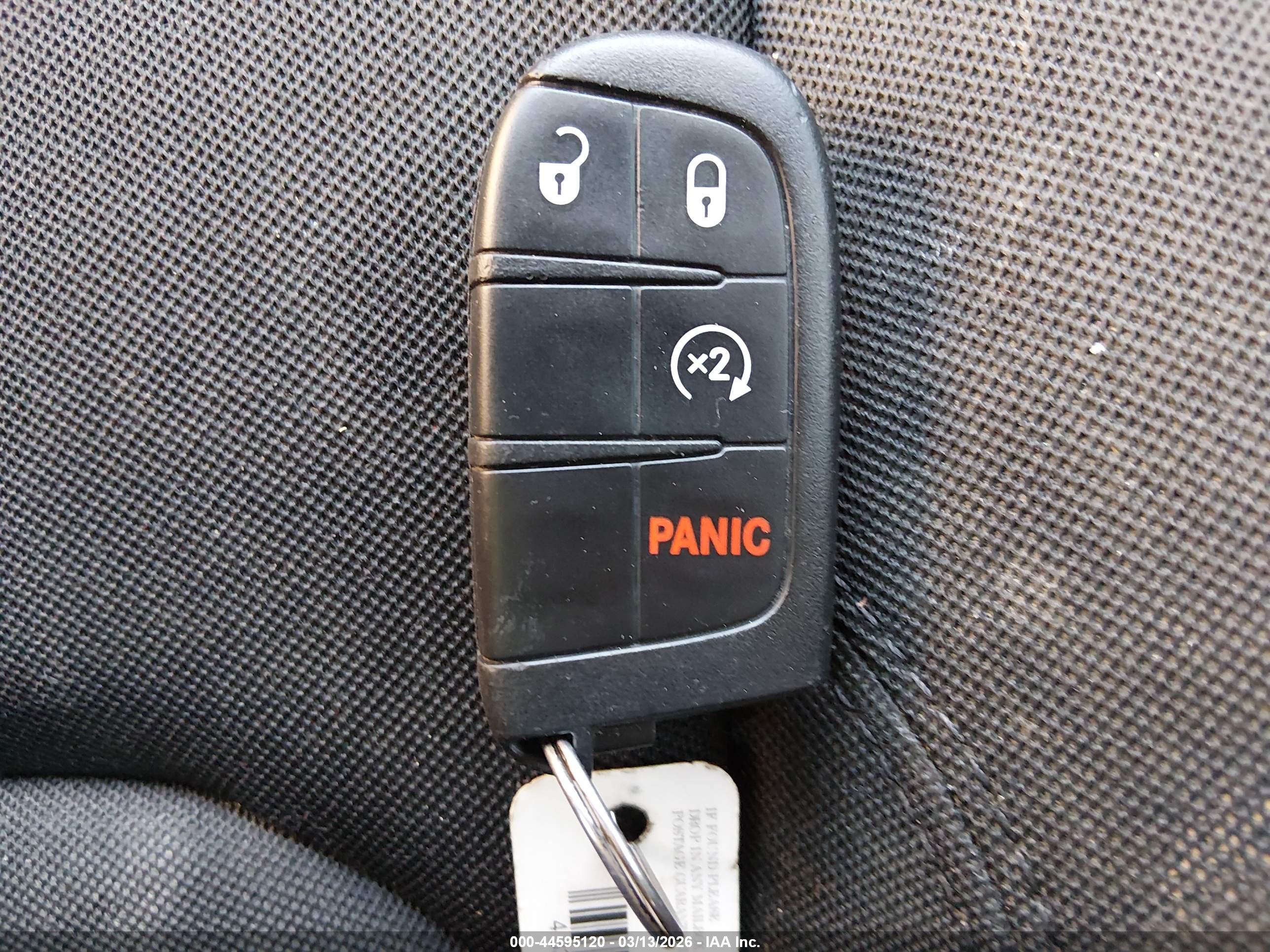 JEEP RENEGADE image 11