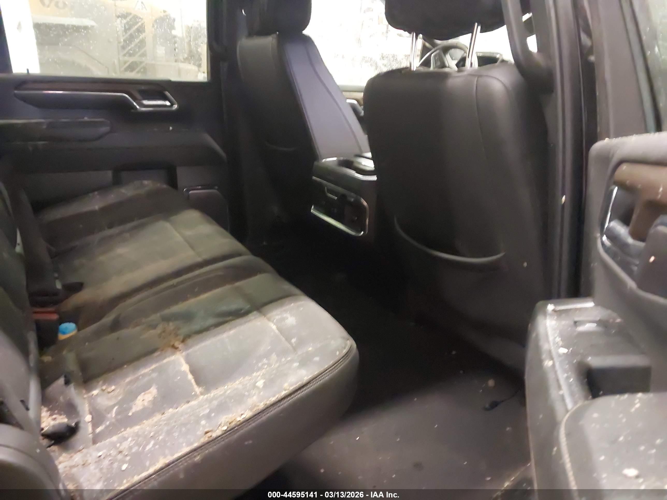 CHEVROLET SILVERADO image 8