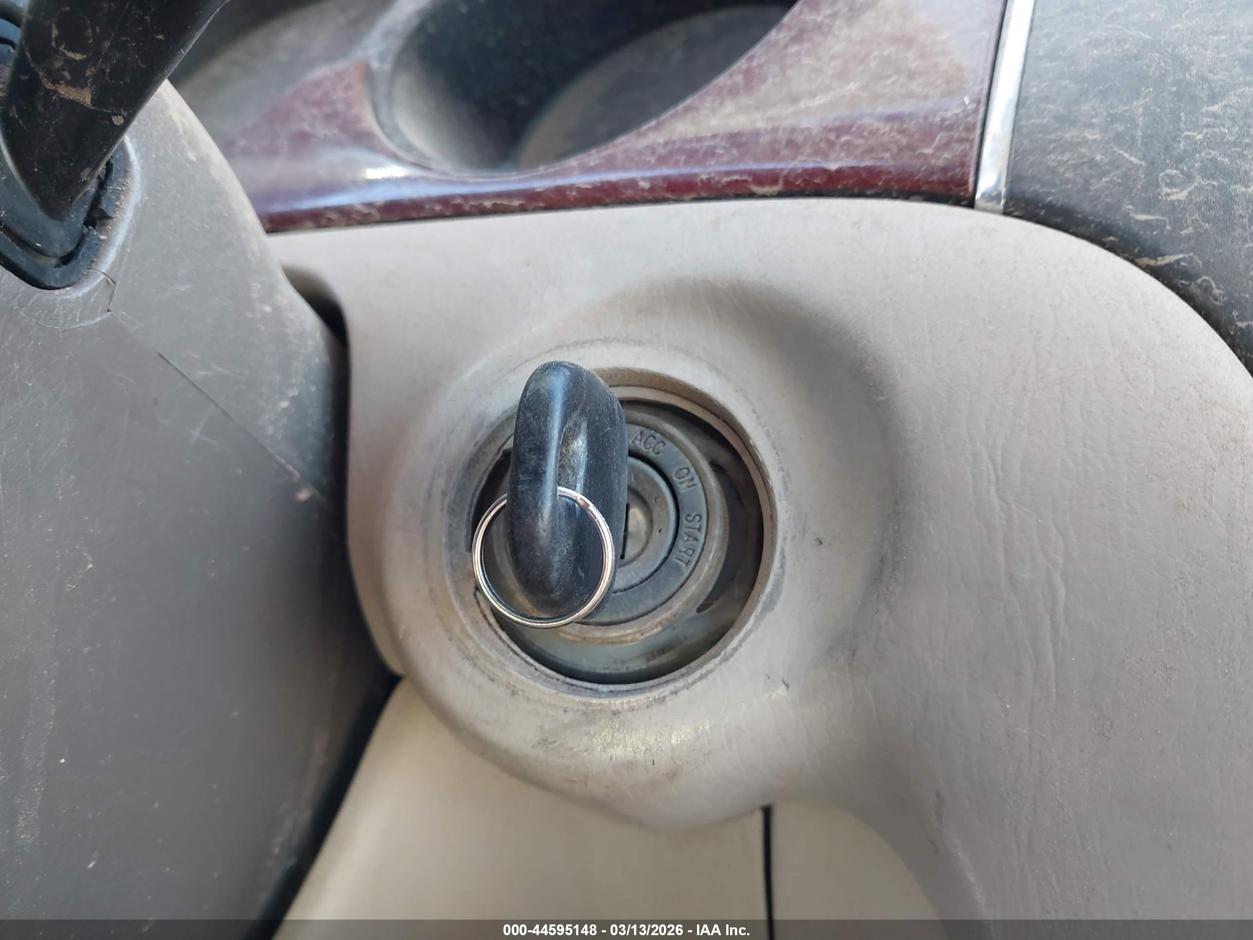 LEXUS ES image 11