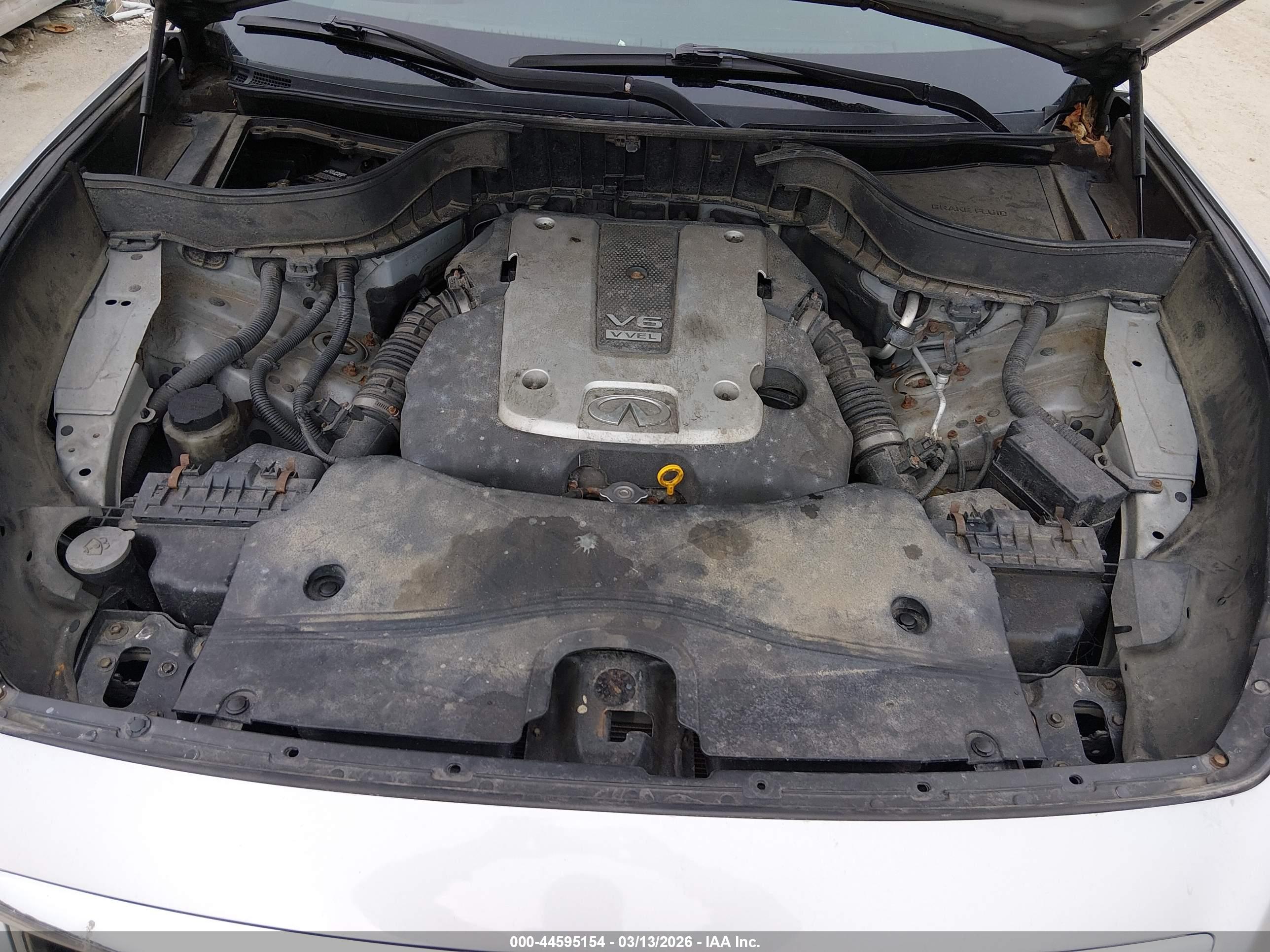 INFINITI FX37 image 10
