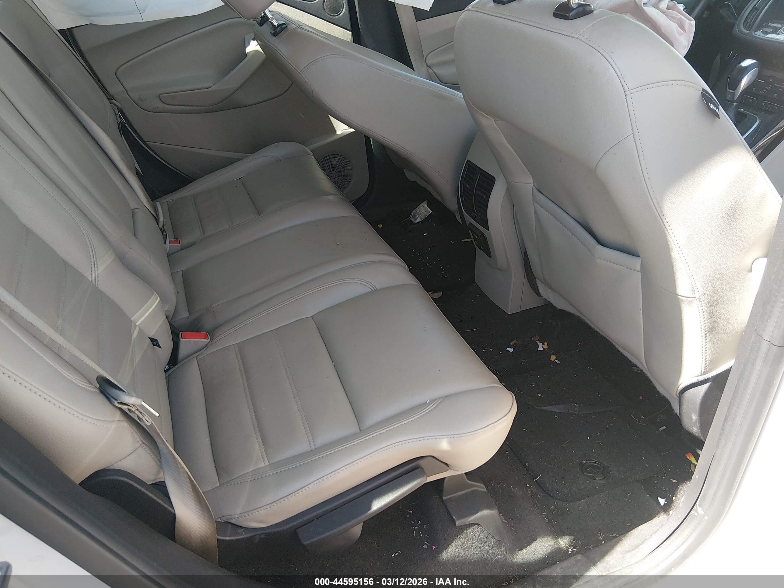 FORD C-MAX image 8