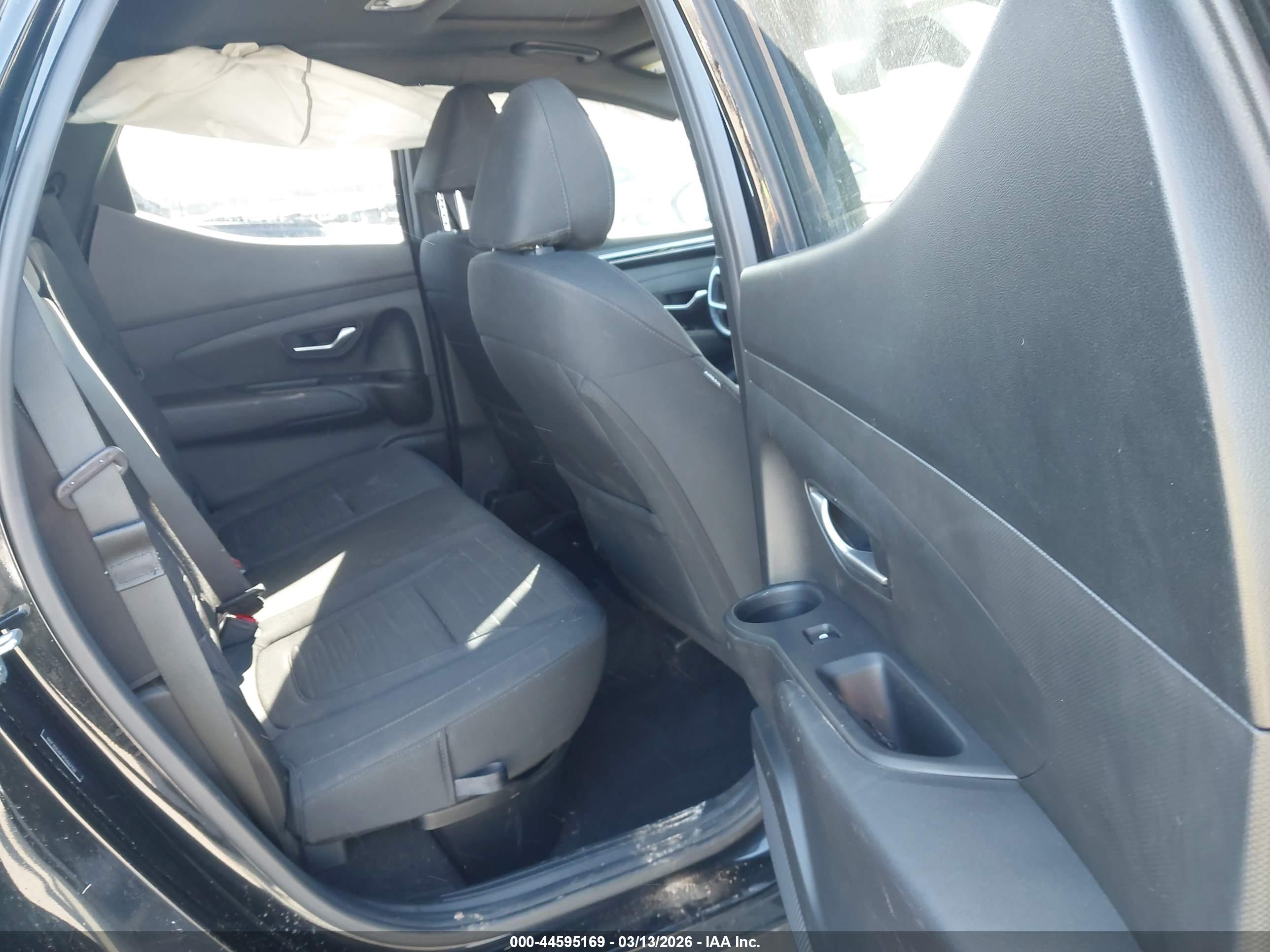 HYUNDAI SANTA image 8