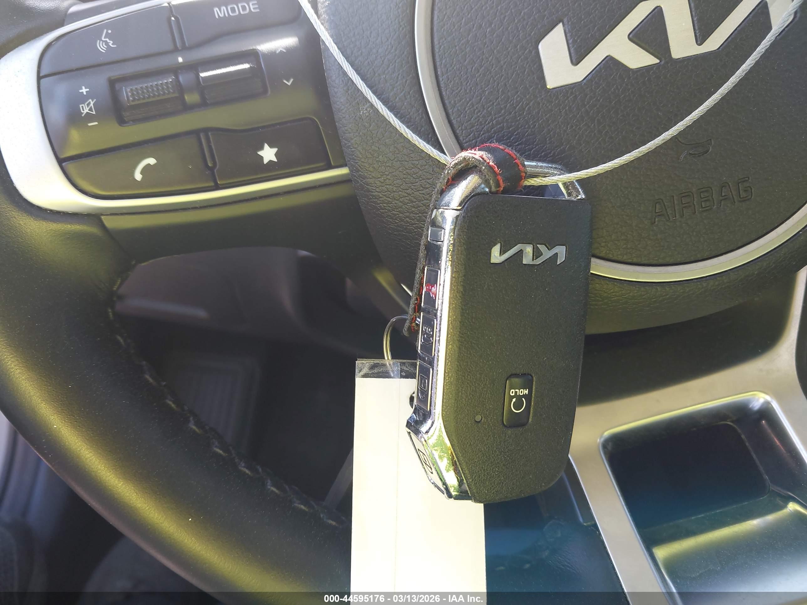 KIA SPORTAGE image 11