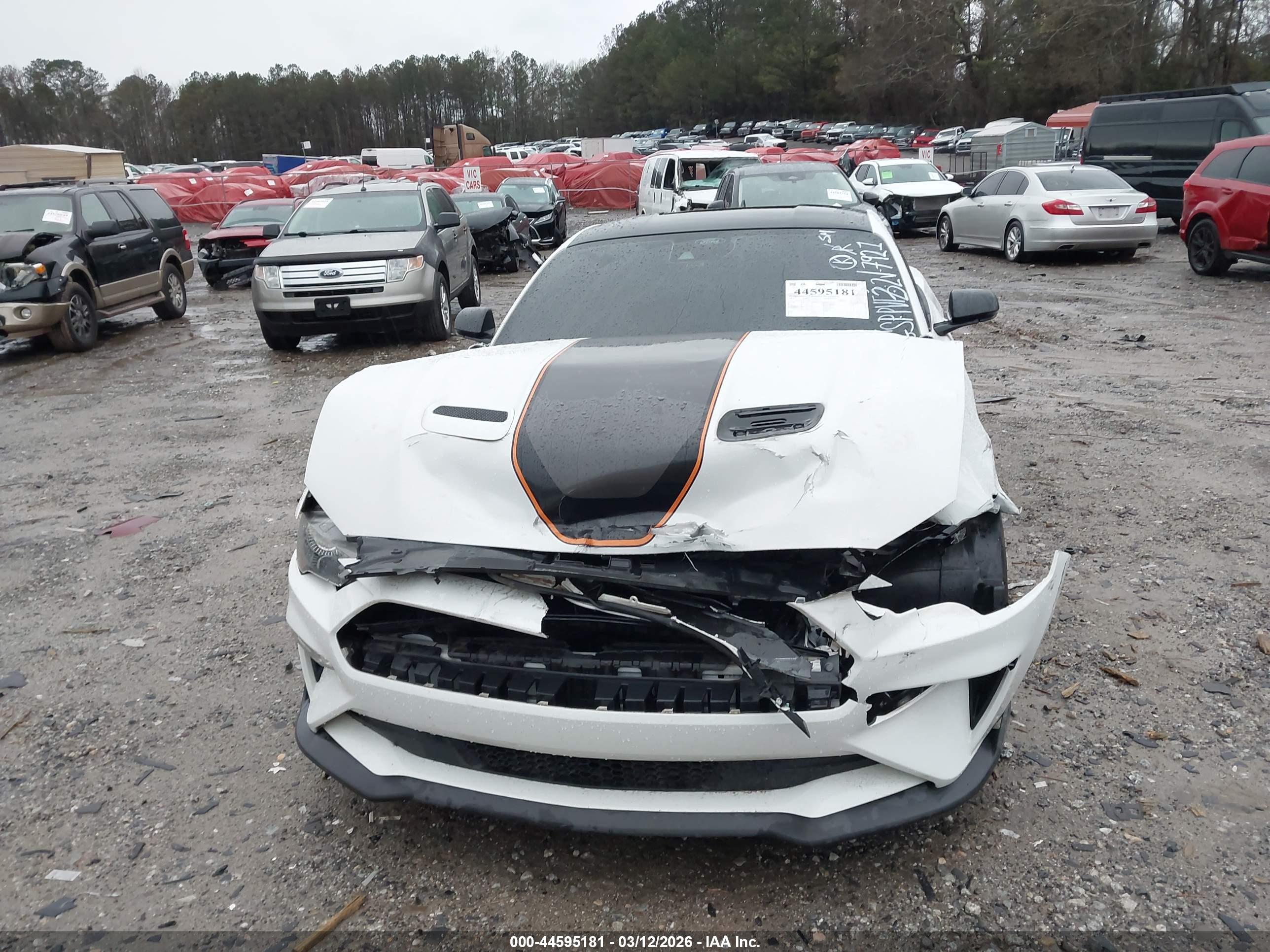 FORD MUSTANG image 6