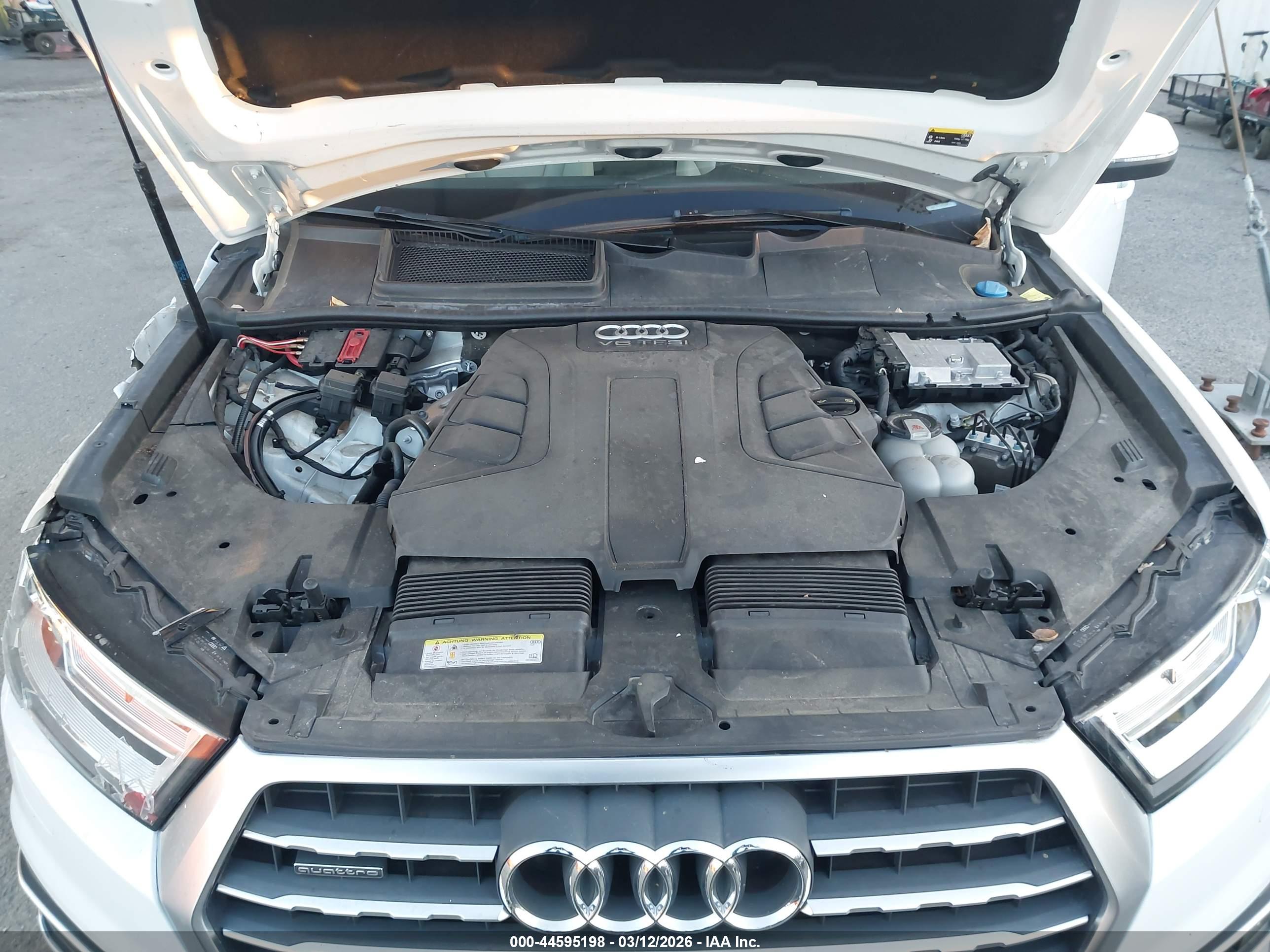 AUDI Q7 image 10
