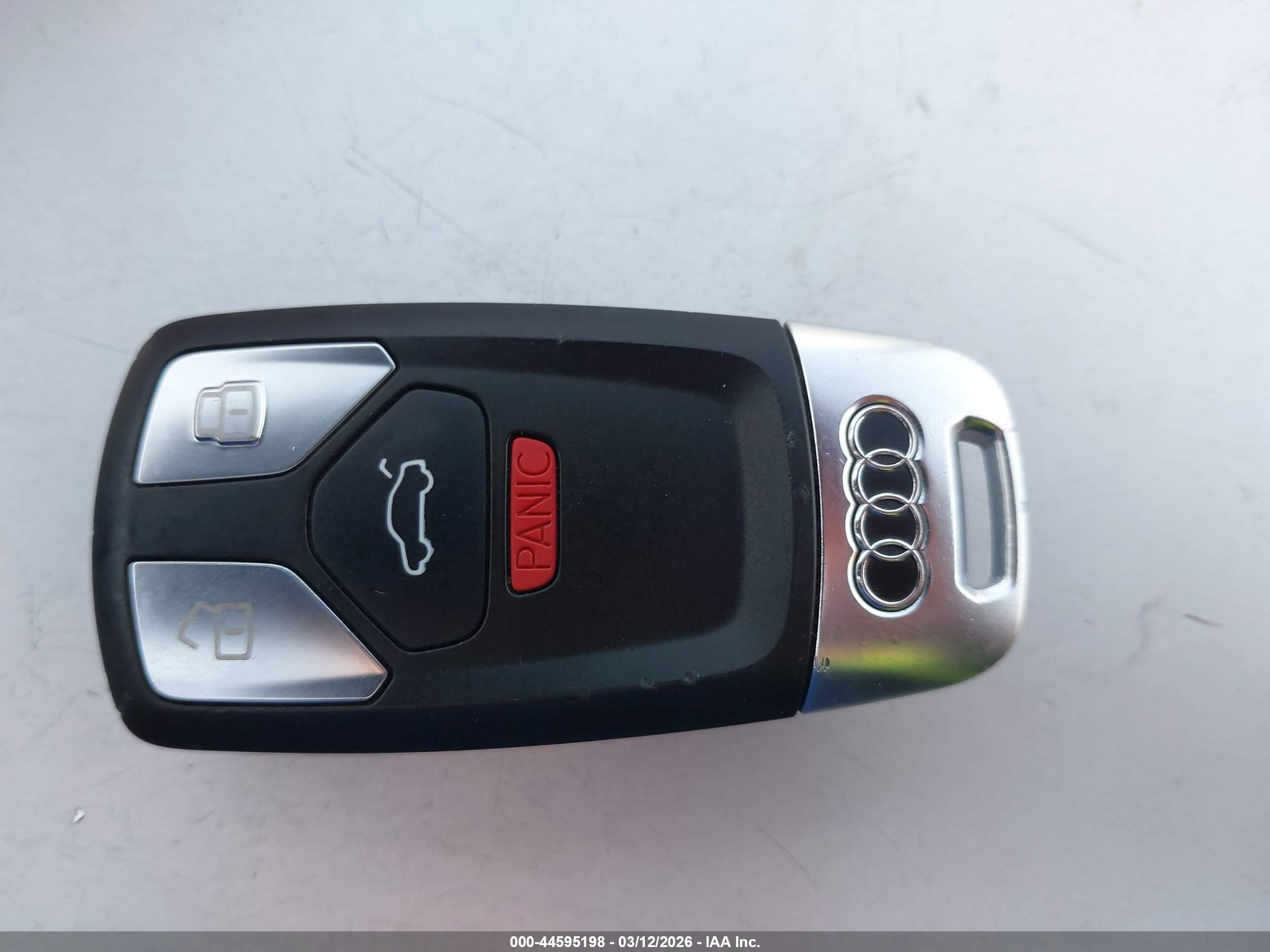 AUDI Q7 image 11