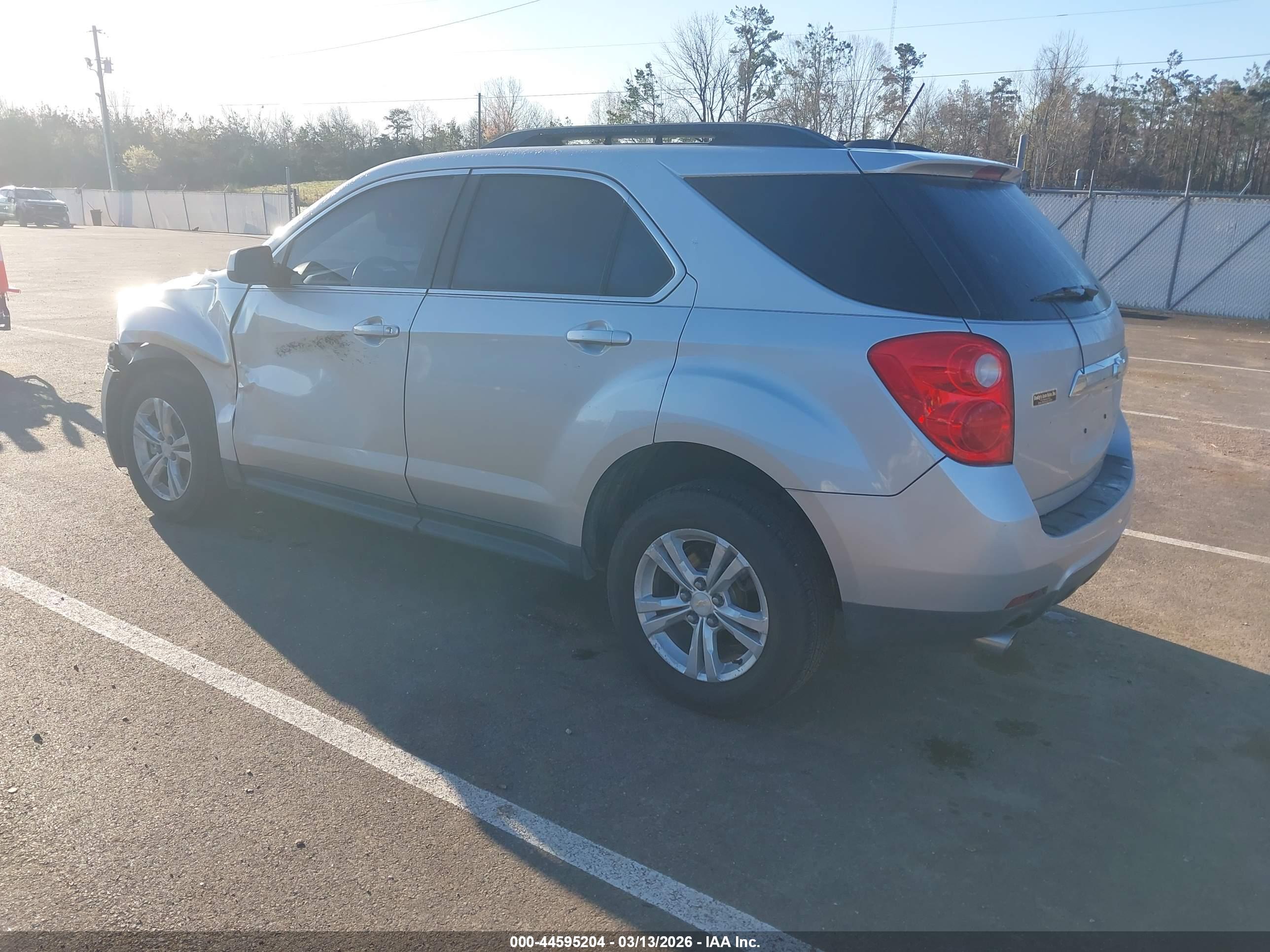 CHEVROLET EQUINOX image 3