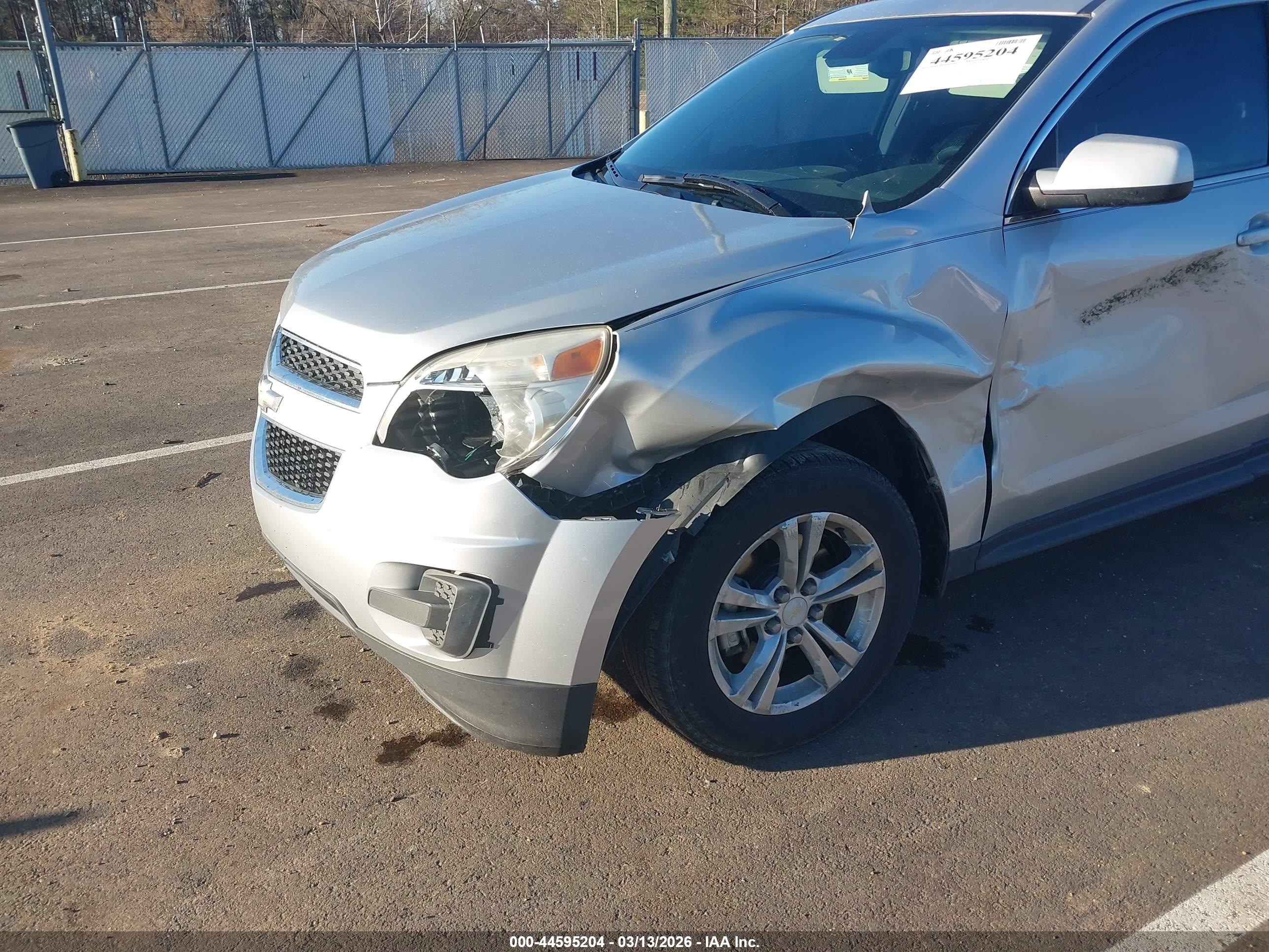 CHEVROLET EQUINOX image 6