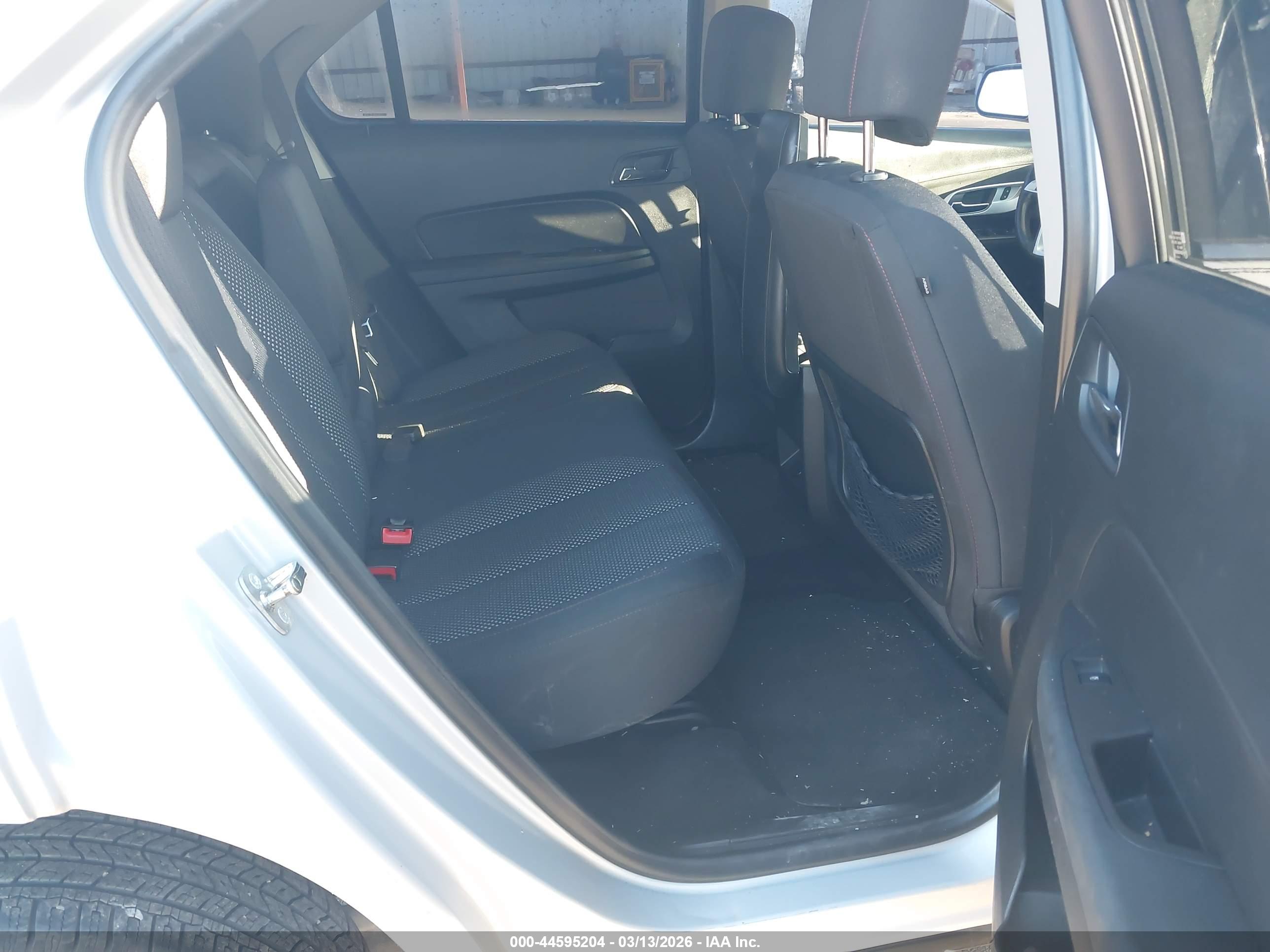 CHEVROLET EQUINOX image 8
