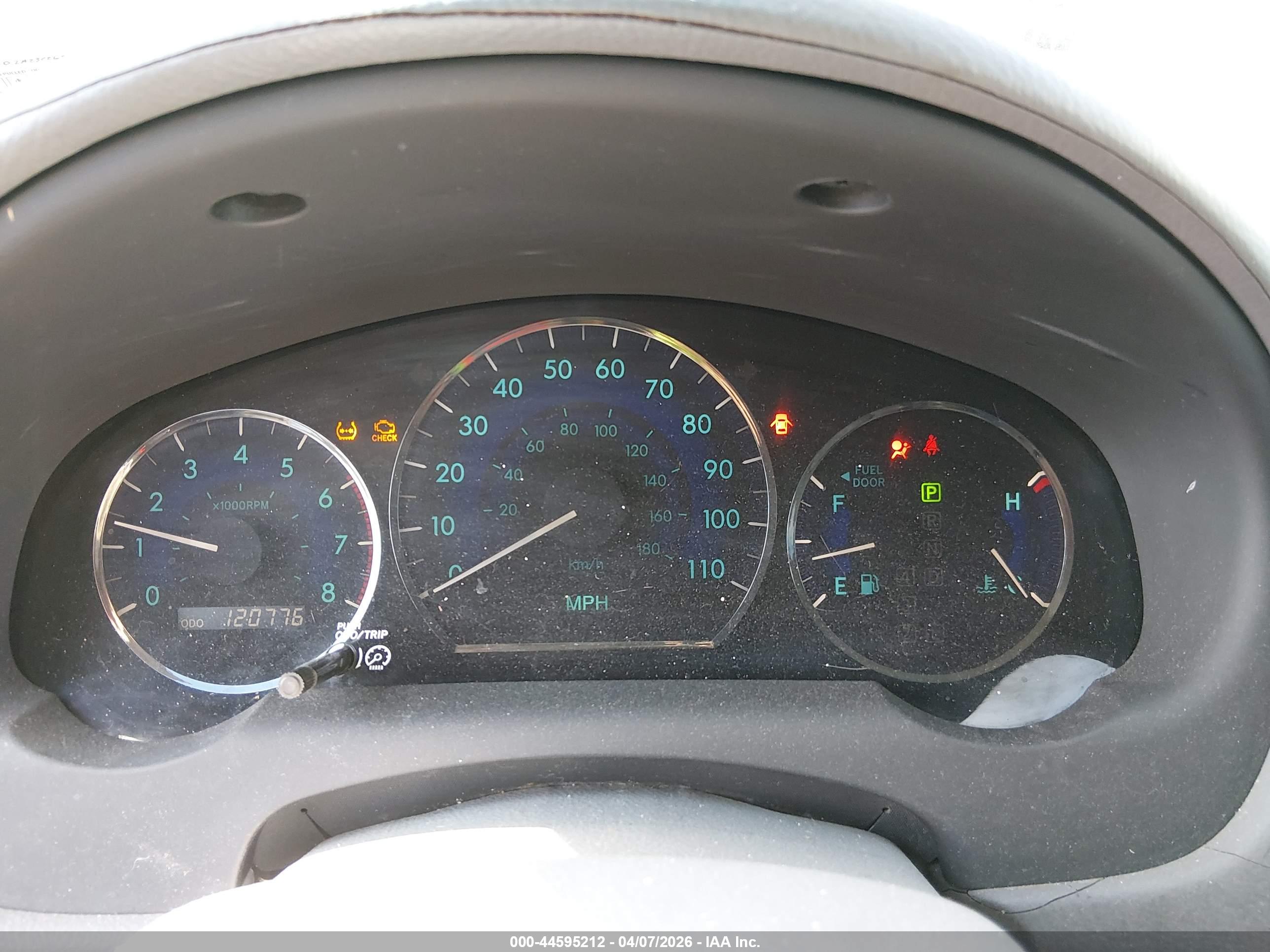 TOYOTA SIENNA image 7