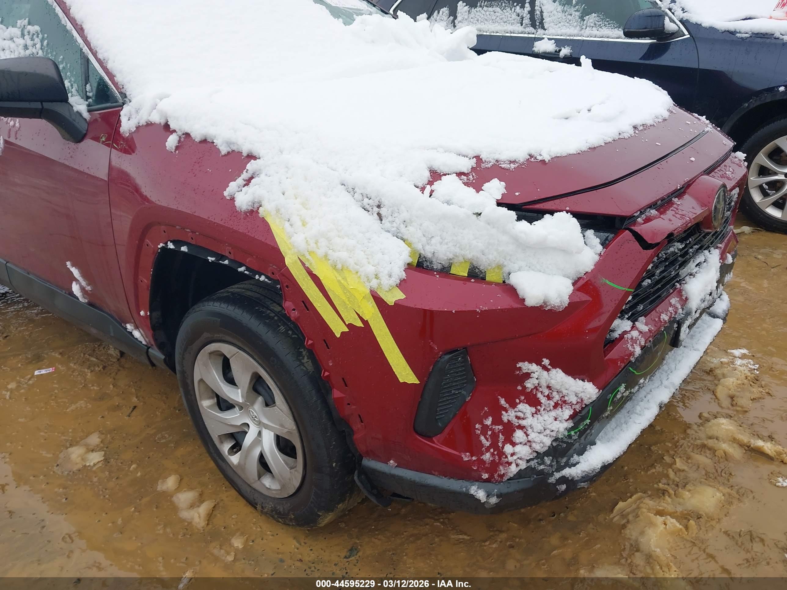 TOYOTA RAV4 image 6