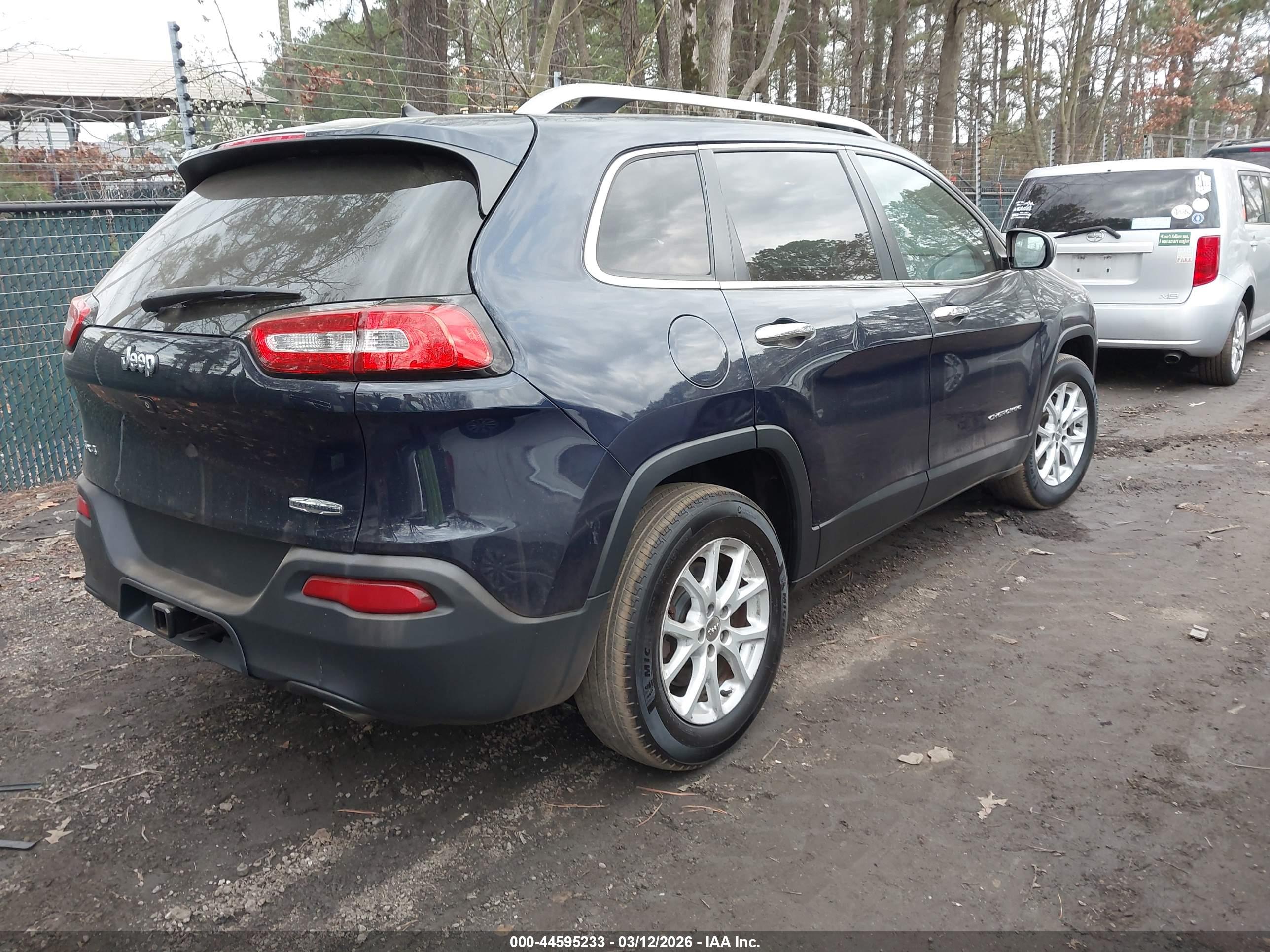 JEEP CHEROKEE image 4