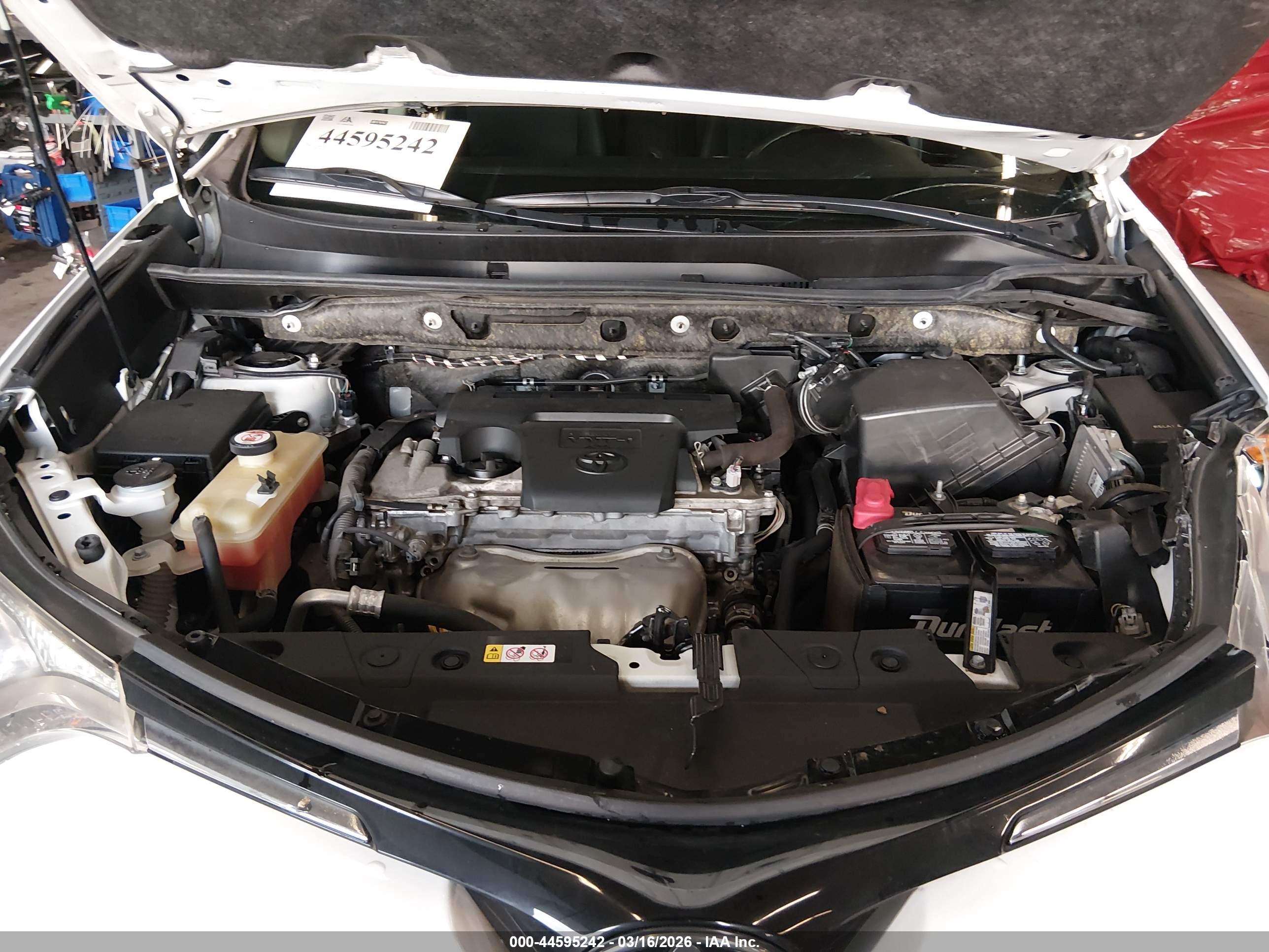 TOYOTA RAV4 image 10