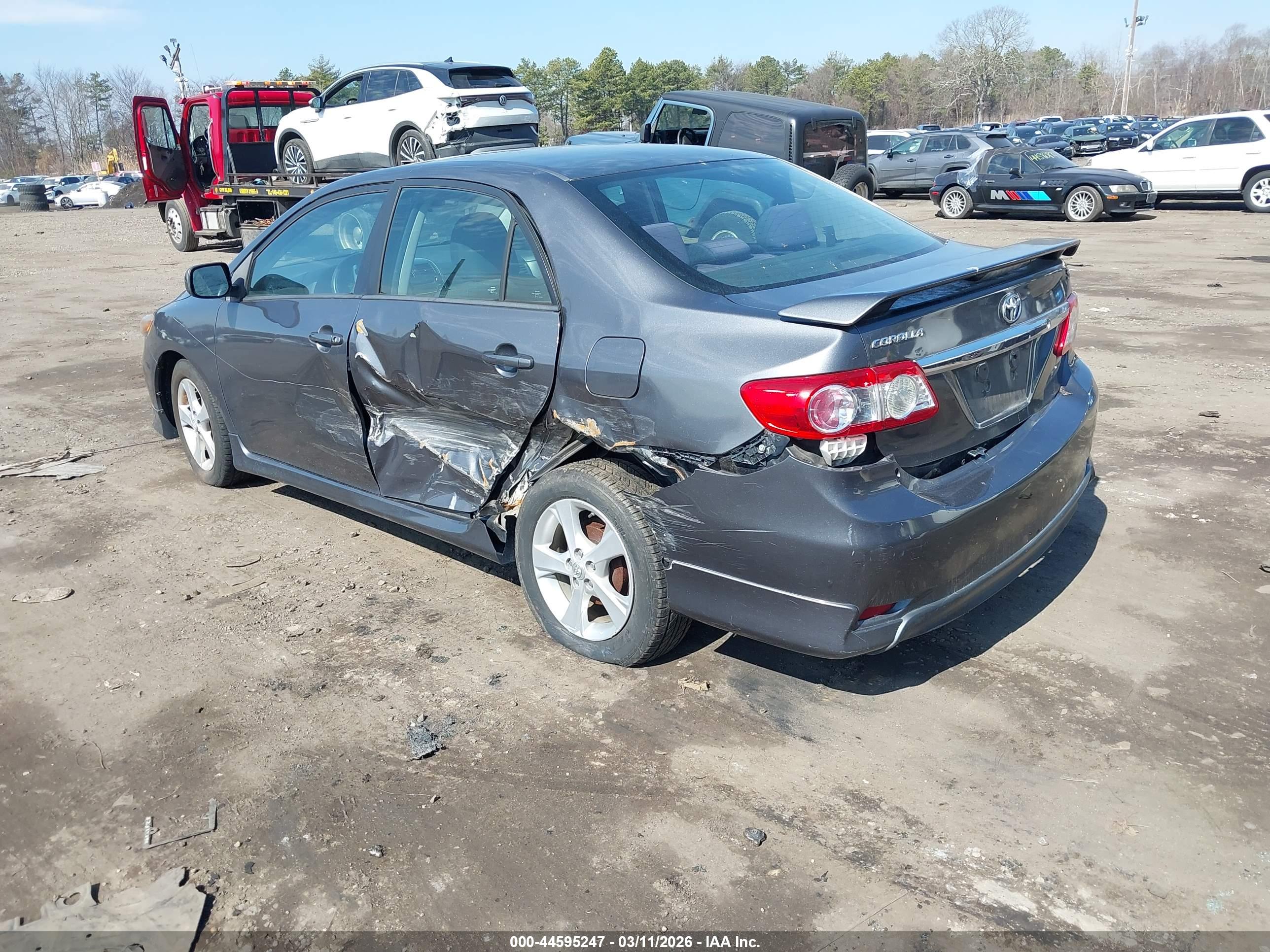 TOYOTA COROLLA image 3