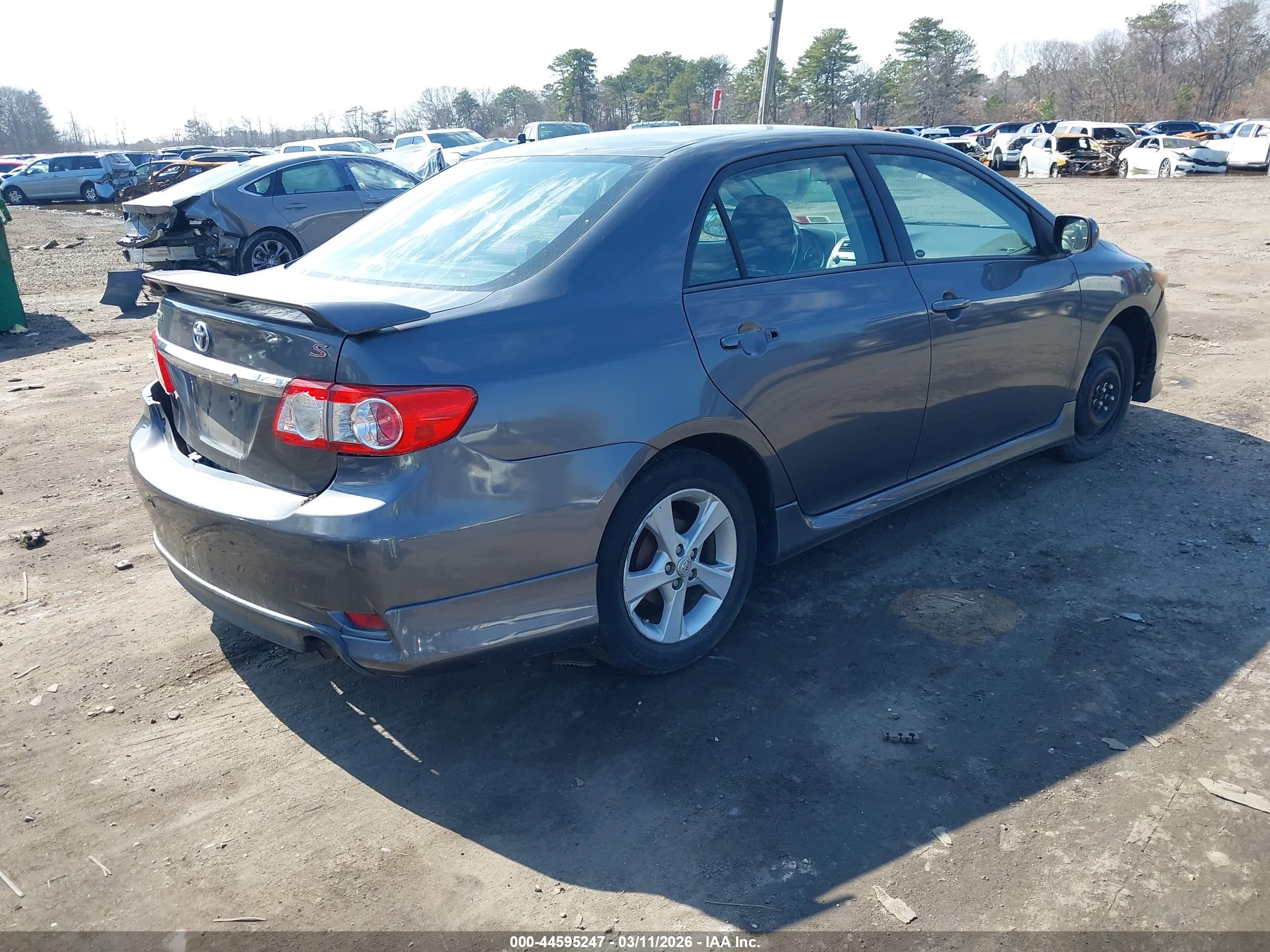 TOYOTA COROLLA image 4