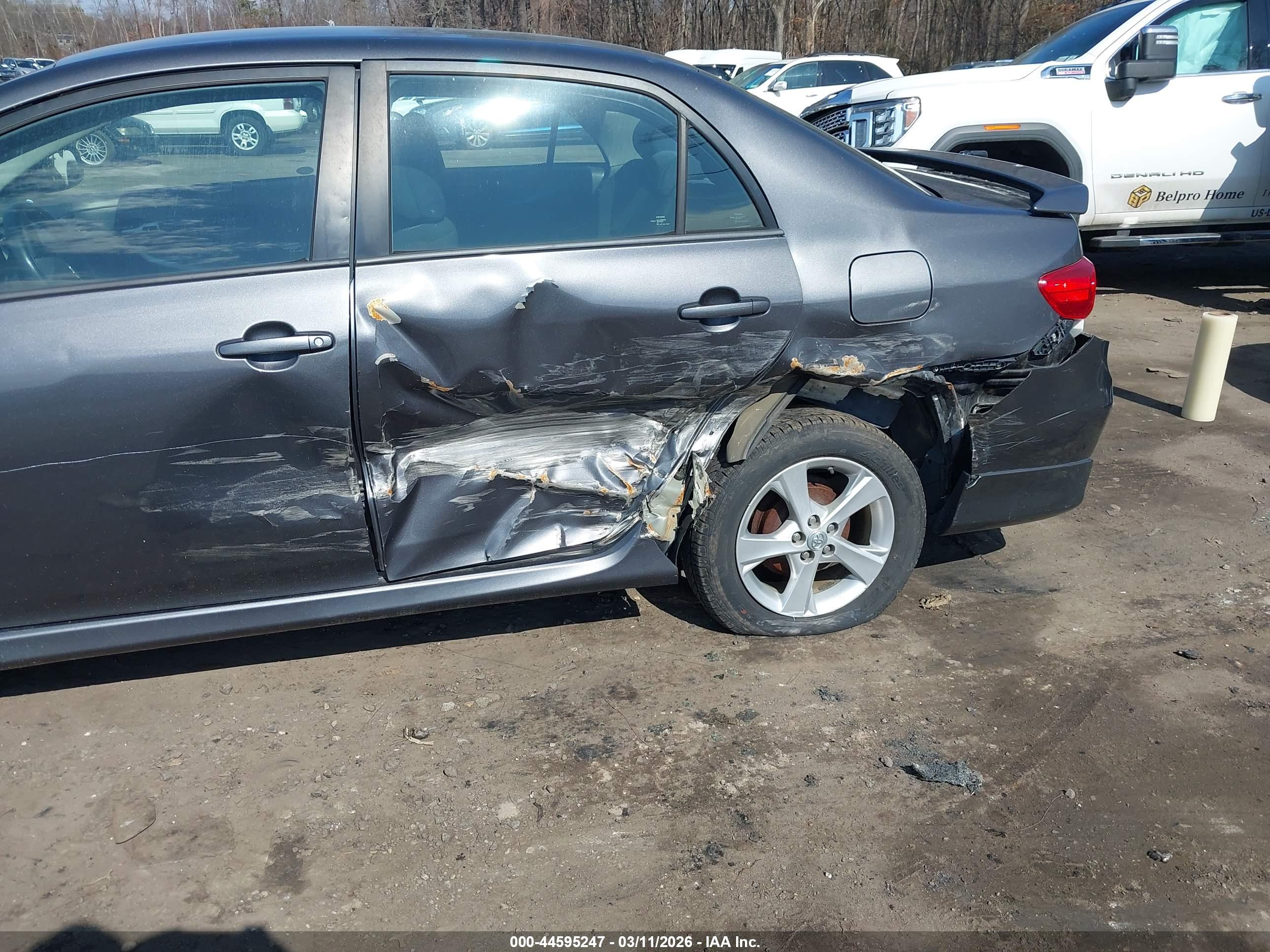 TOYOTA COROLLA image 6
