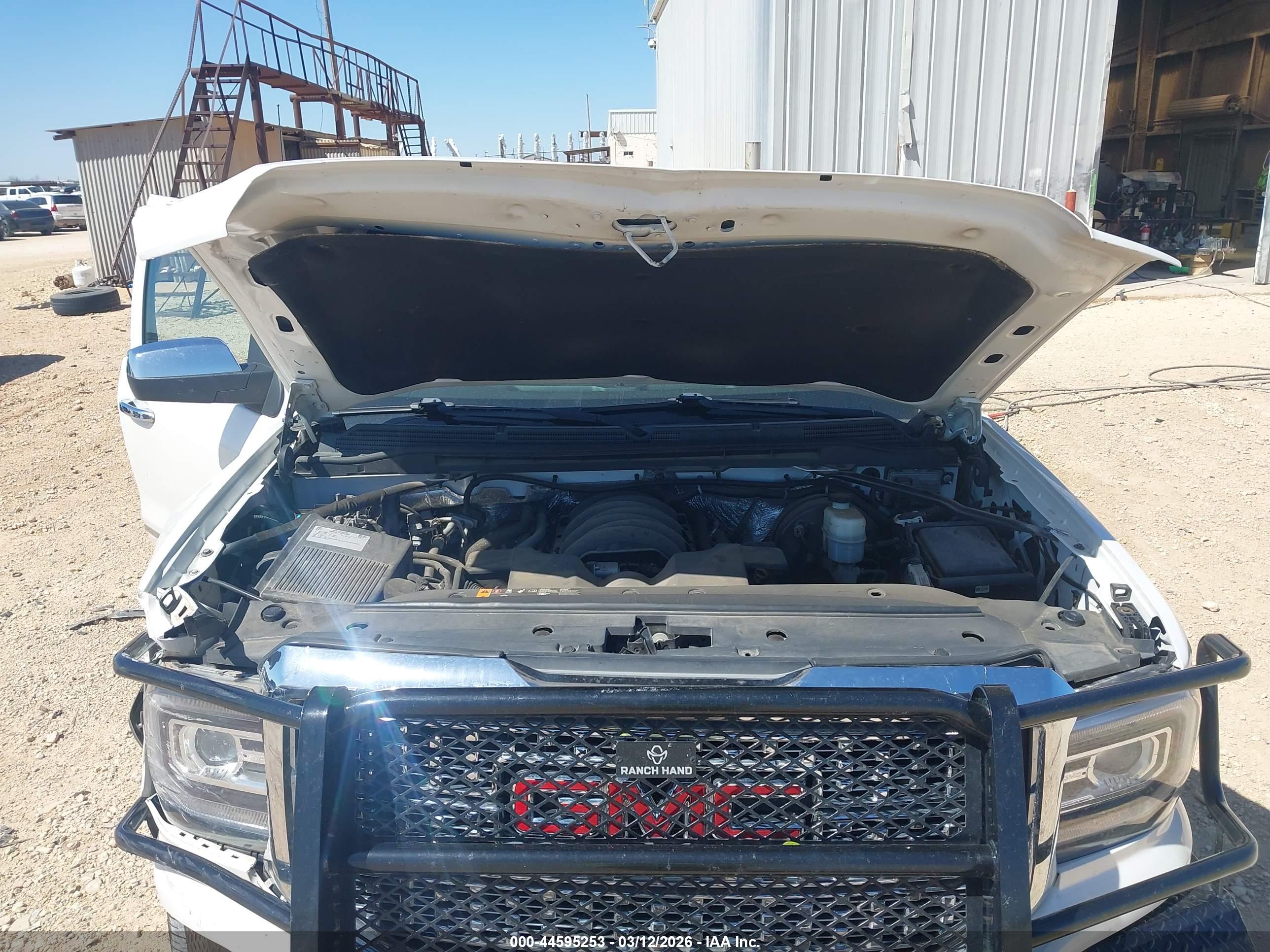 GMC SIERRA image 10
