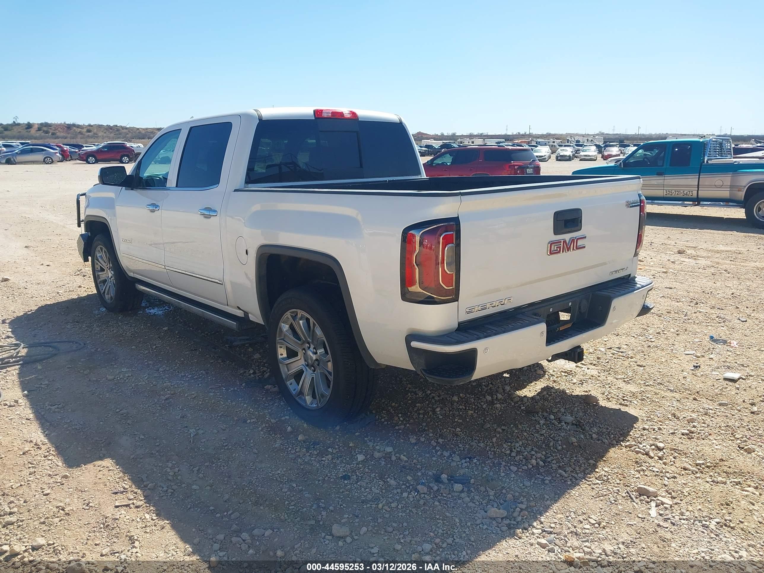 GMC SIERRA image 3
